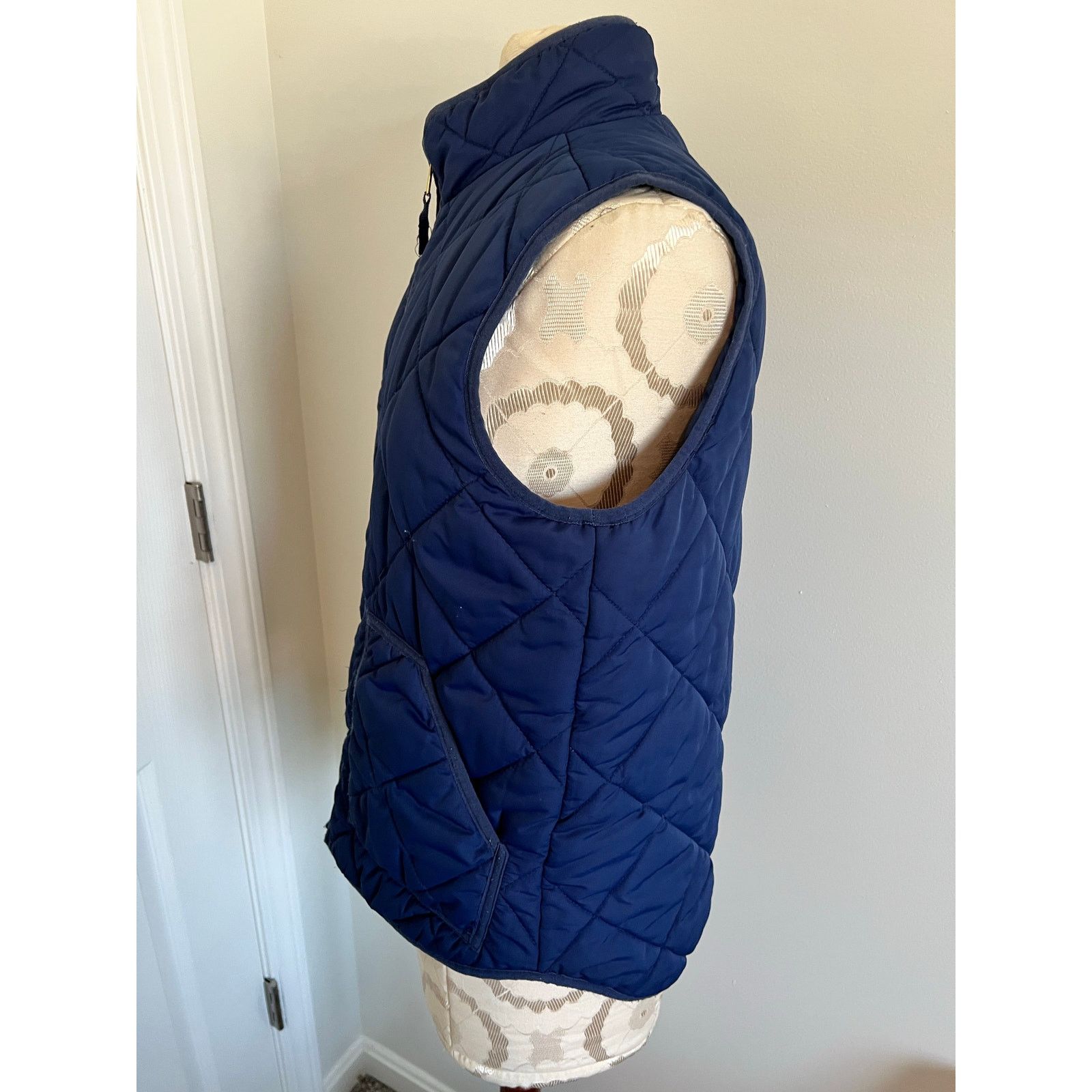 J.Crew J.Crew Full Zip Puffer Sleeveless Vest Medium Size M / US 6-8 / IT 42-44 - 3 Thumbnail