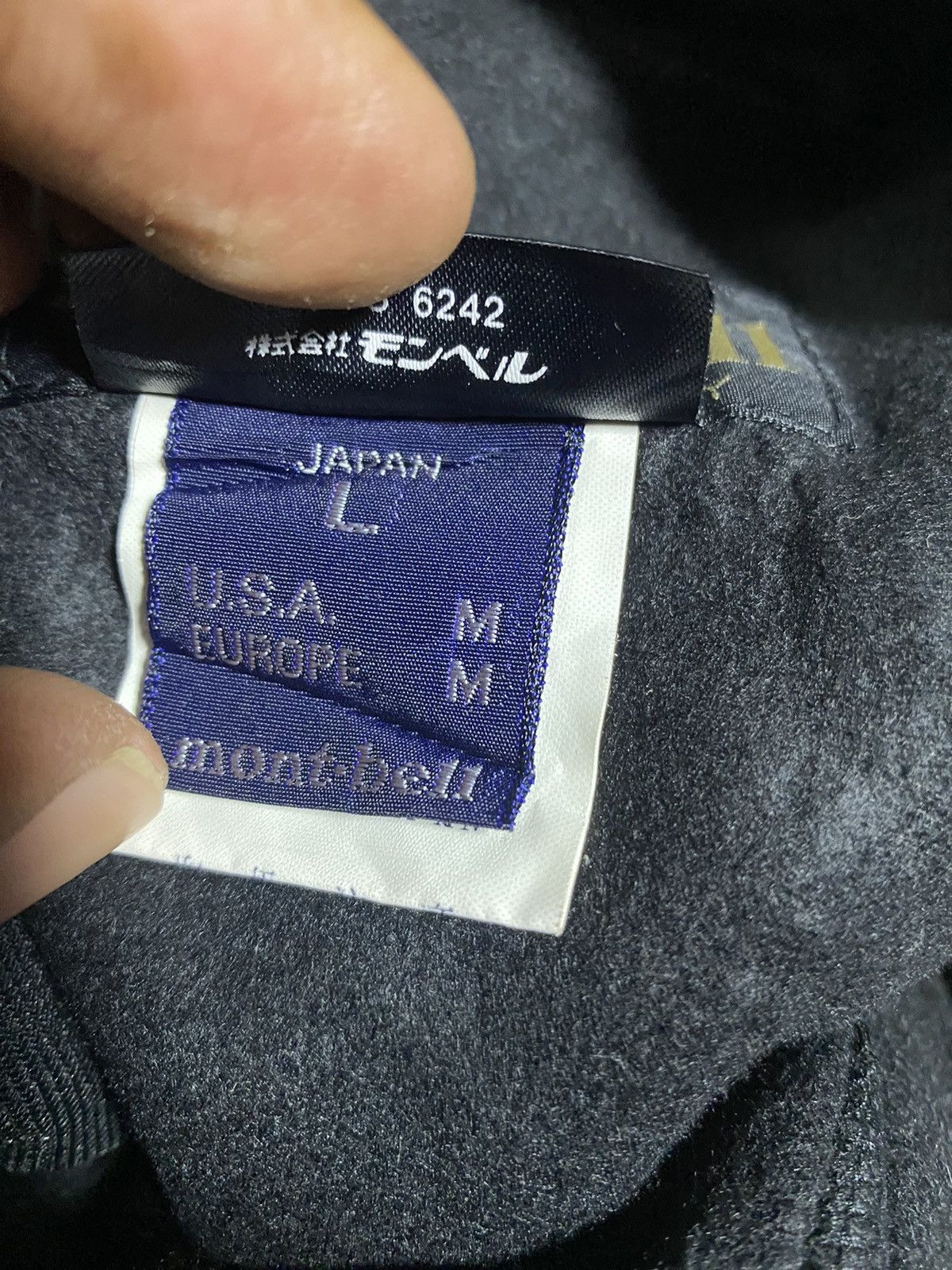 Montbell Montbell Vintage Zip Back Pocket Size US 28 / EU 44 - 6 Thumbnail