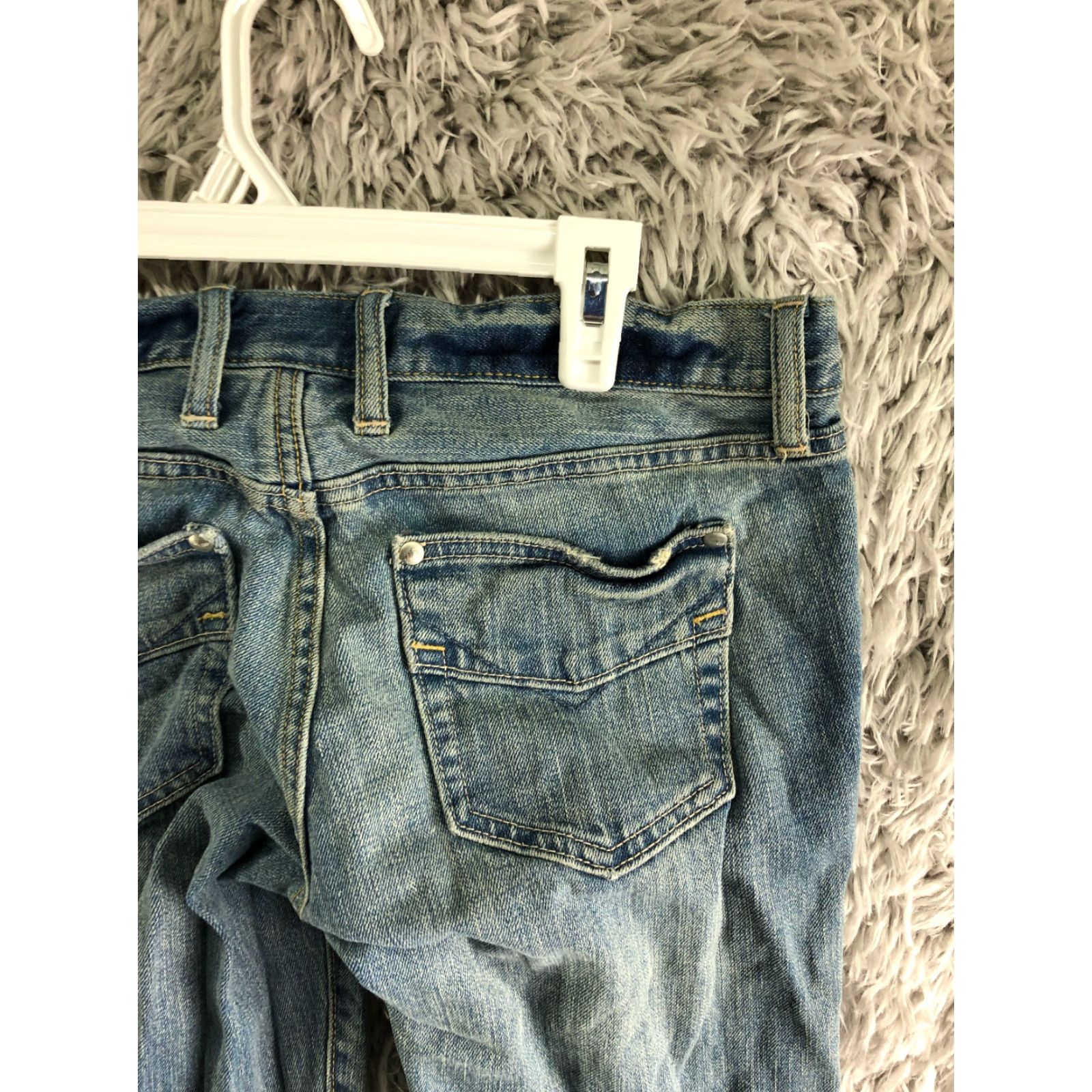 Gap Gap Womens Size 2 Jeans Capri Medium Wash Blue Denim 5-Pocket Regular Rise Zip Button Zipper US Gap 1969 Mens? Wait Size 26" / US 2 / IT 38 - 6 Thumbnail