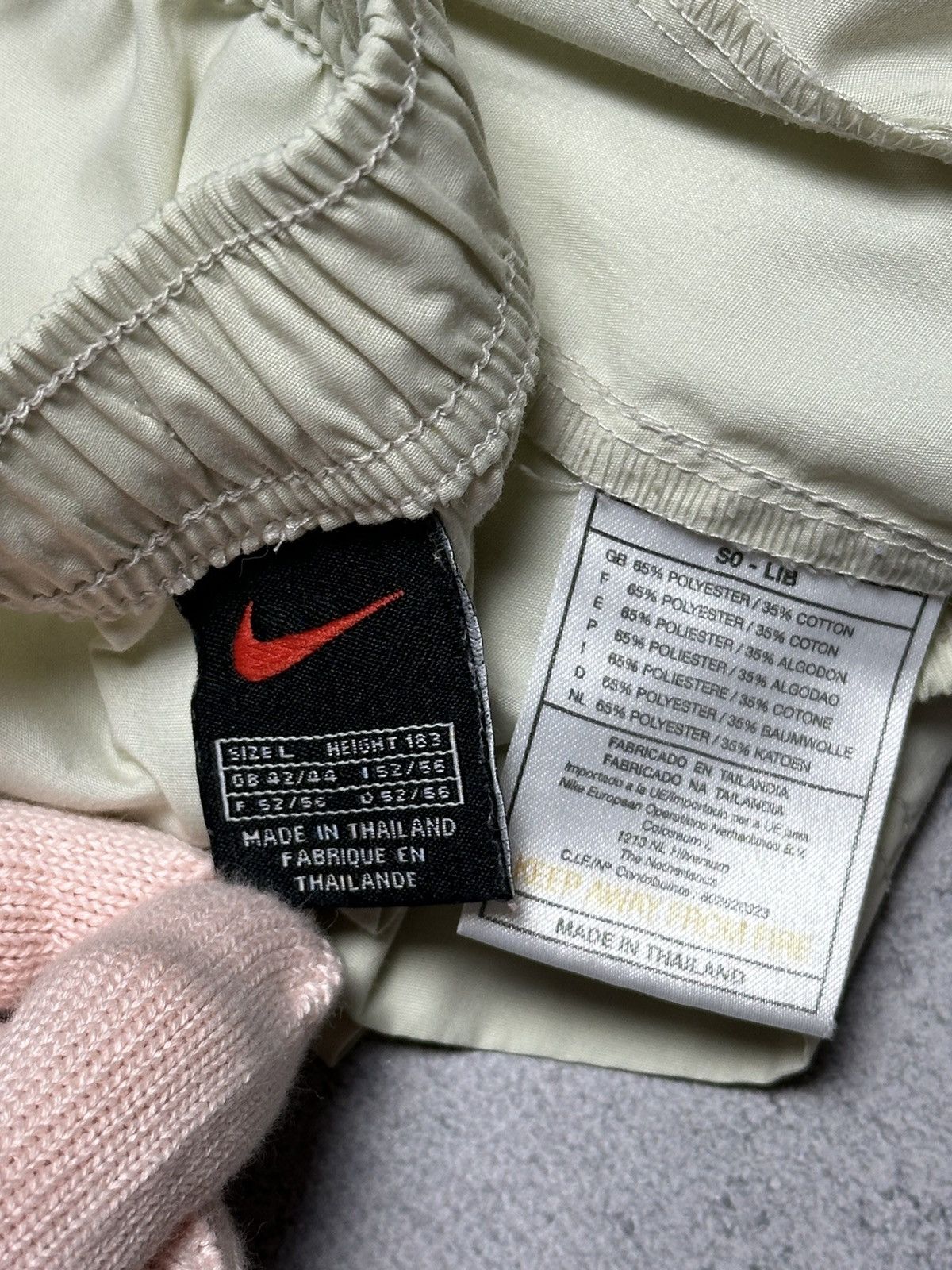 Vintage Vintage Nike Swoosh Logo Shorts Size L Y2k Size US 32 / EU 48 - 13 Thumbnail