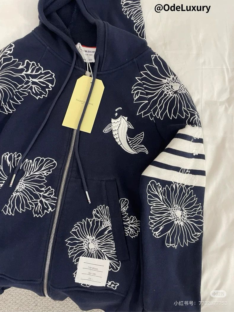 Thom Browne Thom browne Dark blue four-striped embroidered carp flower Size US S / EU 44-46 / 1 - 9 Thumbnail