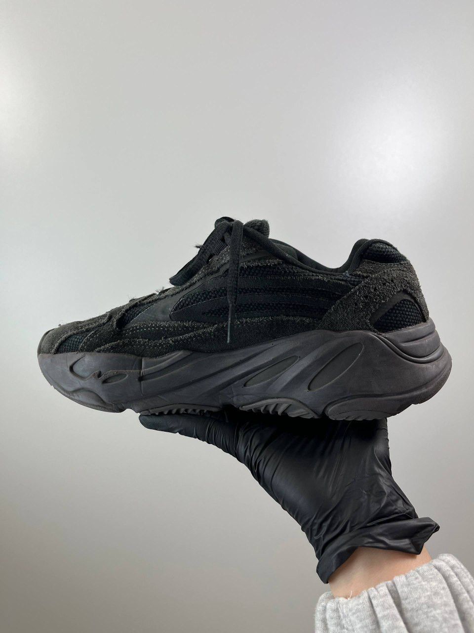 Adidas Adidas Yeezy Boost 700 V2 Vanta FU6684 Black Triple Size 5.5 Size US 5.5 / EU 38 - 4 Thumbnail