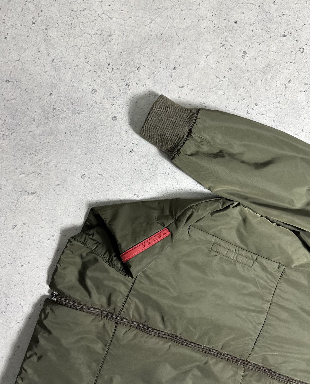Prada Prada Milano Red Tab Bomber Puffer Jacket Size US S / EU 44-46 / 1 - 3 Thumbnail