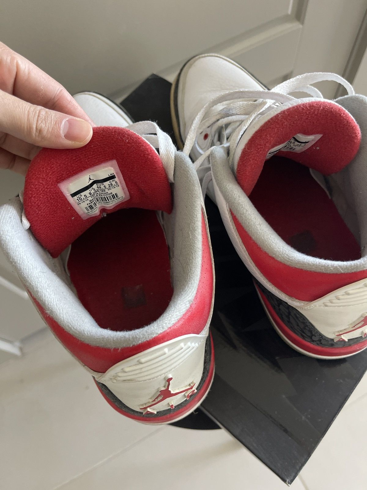 Jordan Brand Jordan 3 Retro Fire Red Size US 10.5 / EU 43-44 - 5 Thumbnail