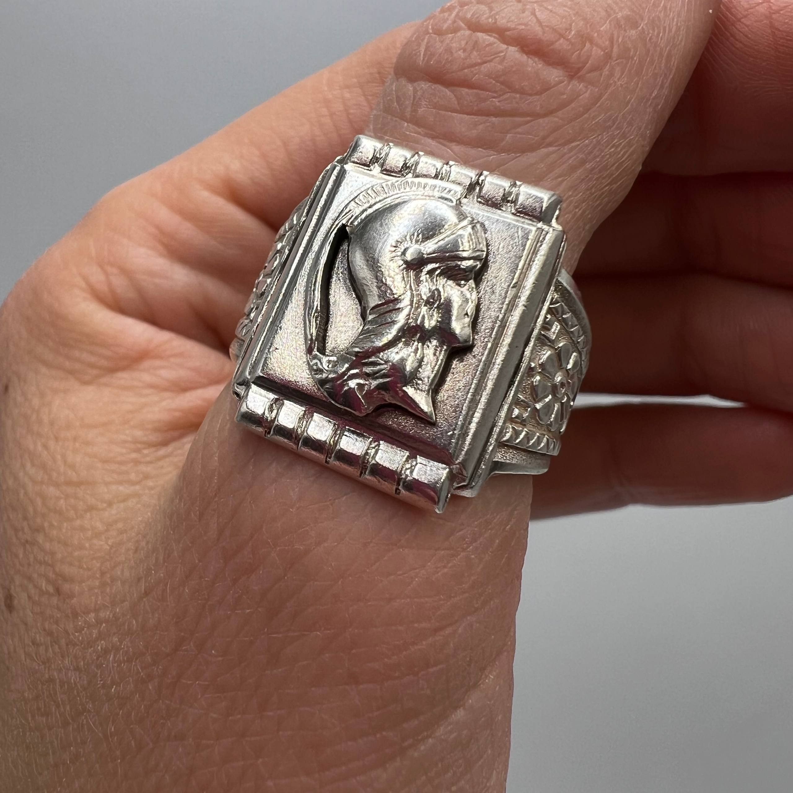 Vintage 1970s Heavy Vintage Soviet 875 Silver Knight Ring 8.5 Size ONE SIZE - 10 Thumbnail