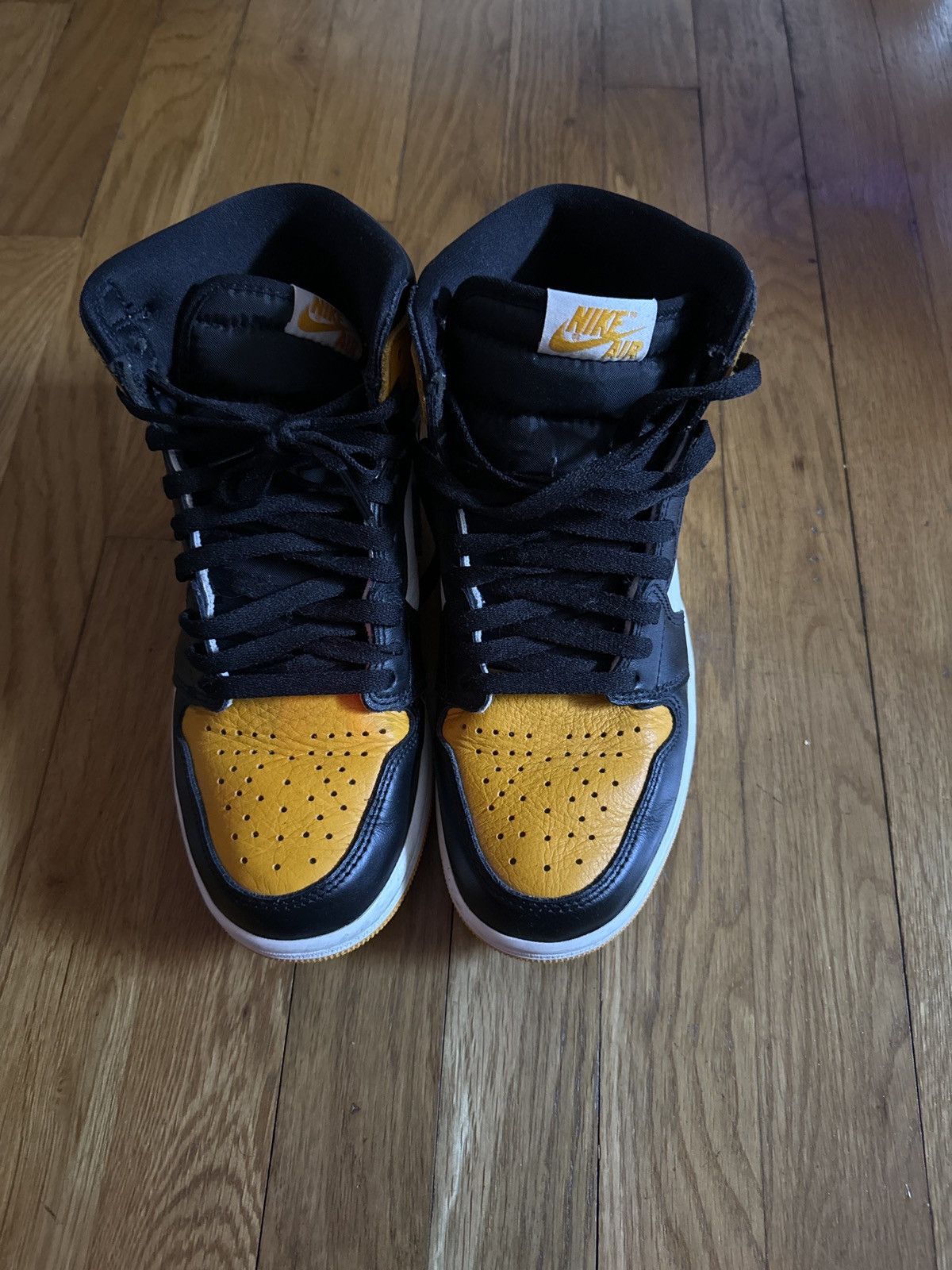 Jordan Brand Jordan 1 high taxi yellow Size US 8 / EU 41 - 6 Thumbnail