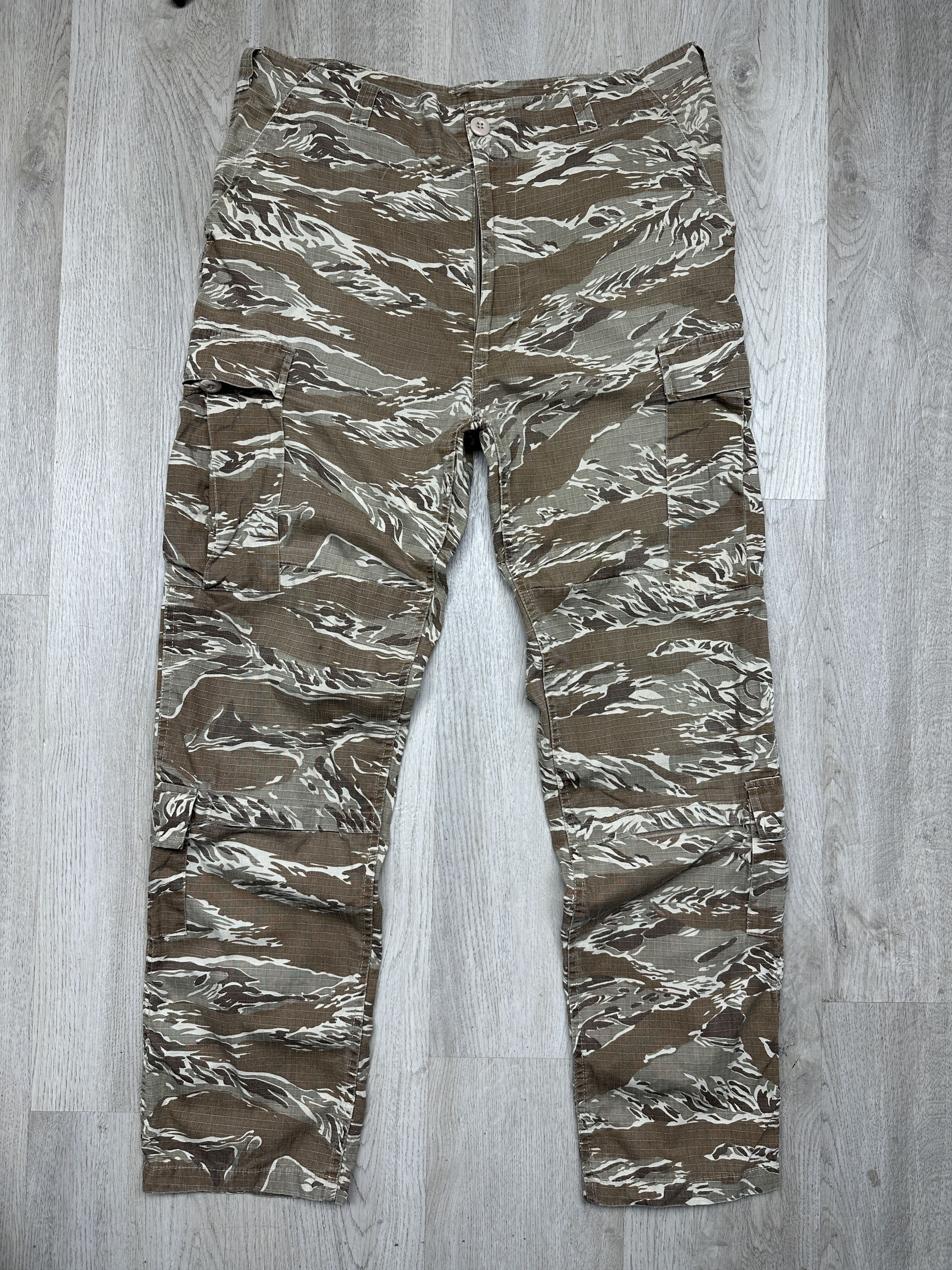 Vintage Bulle Uk Field Equipment Mens Camo Utility Cargo Pants Size US 34 / EU 50 - 1 Thumbnail