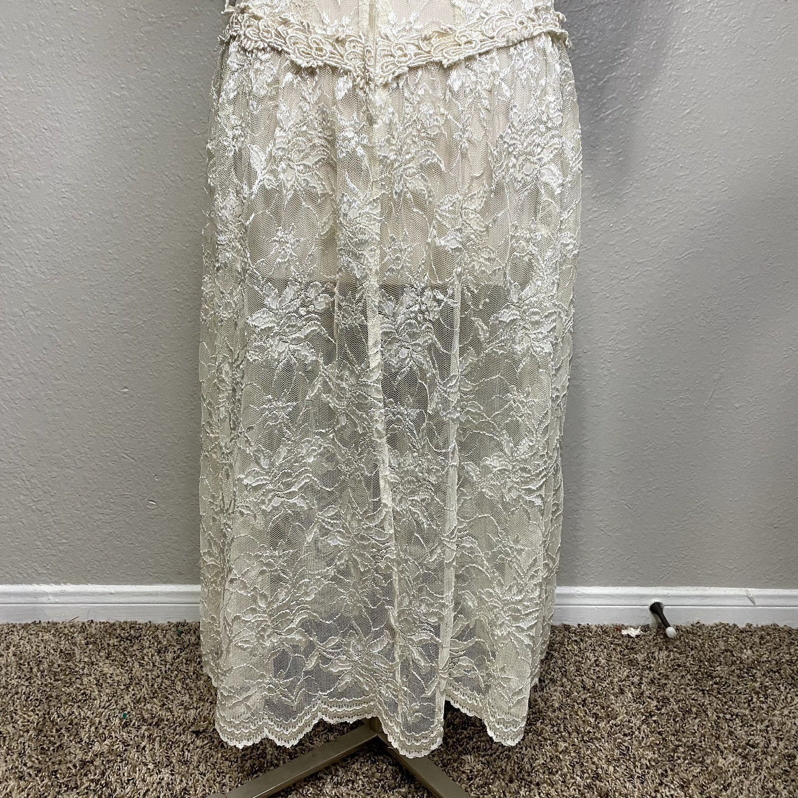 Other Beautiful VIntage 60's Sheer Lace Beaded Wedding Dress Size L / US 10 / IT 46 - 19 Thumbnail