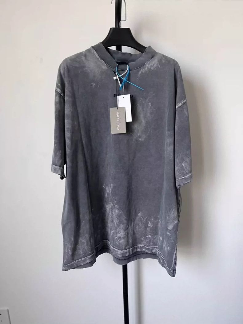 Balenciaga Balenciaga Ink-splashing paint short sleeve T-shirt Size US L / EU 52-54 / 3 - 2 Thumbnail
