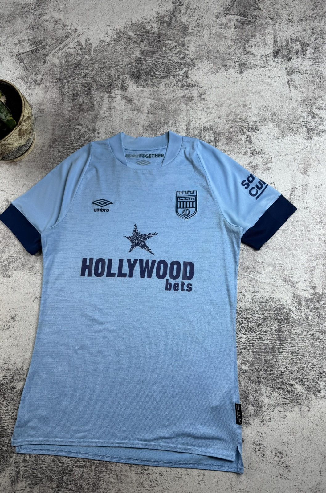 Umbro Brentford FC 2022 2023 Men’s Small Umbro Away Soccer Football Shirt Jersey Polo Size US S / EU 44-46 / 1 - 3 Thumbnail