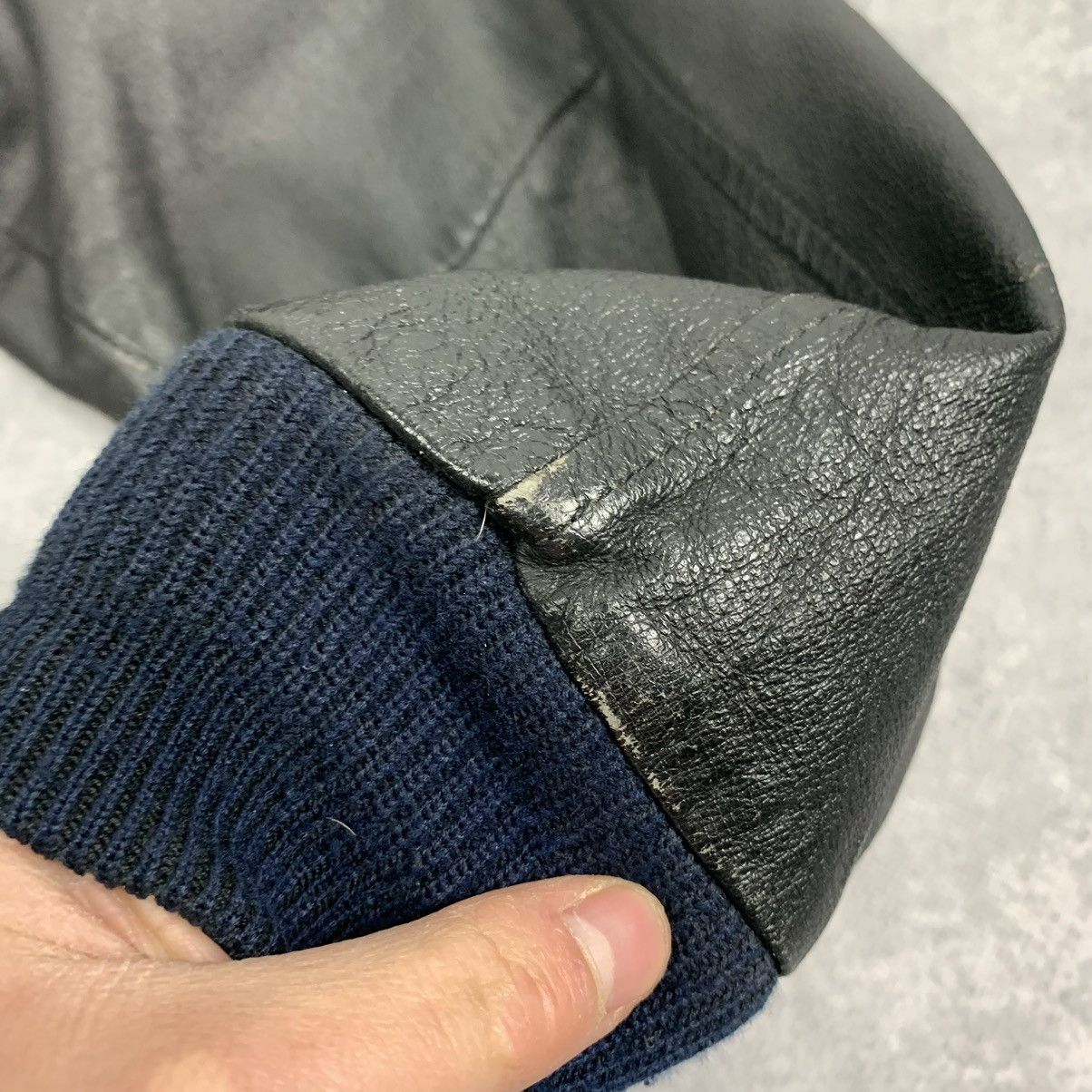 Genuine Leather Black Leather Flight Jacket Authentic Type A-2E Tech Size L Size US L / EU 52-54 / 3 - 20 Thumbnail