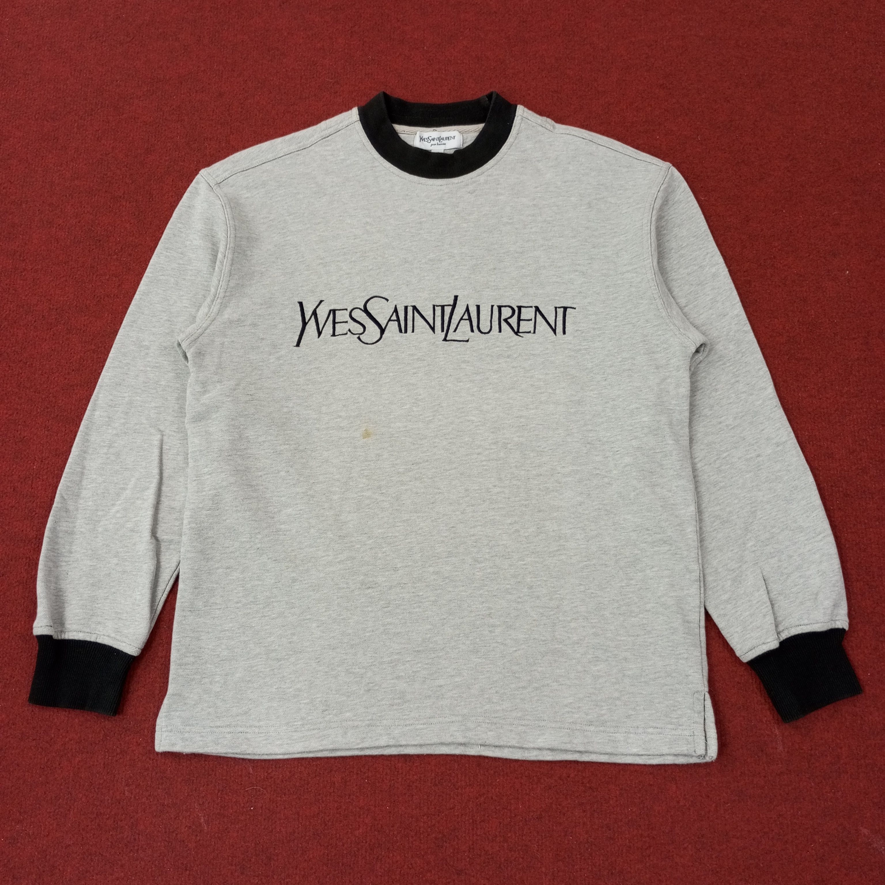 Yves Saint Laurent Yves Saint Laurent Fashion Brand Sweatshirt c250n13 Size US S / EU 44-46 / 1 - 1 Thumbnail