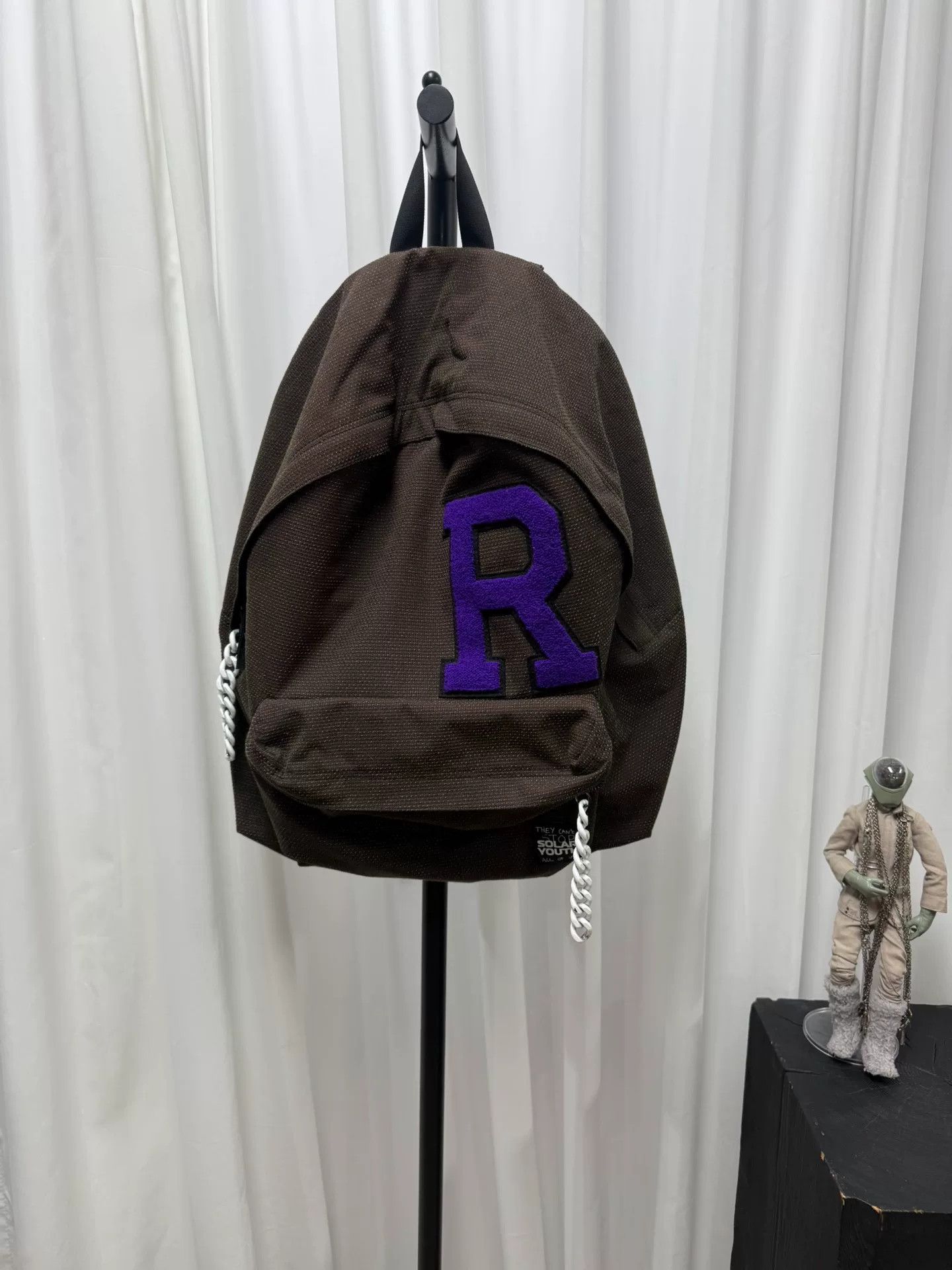 Raf Simons raf simons plush chain backpack in brown Size ONE SIZE - 1 Thumbnail