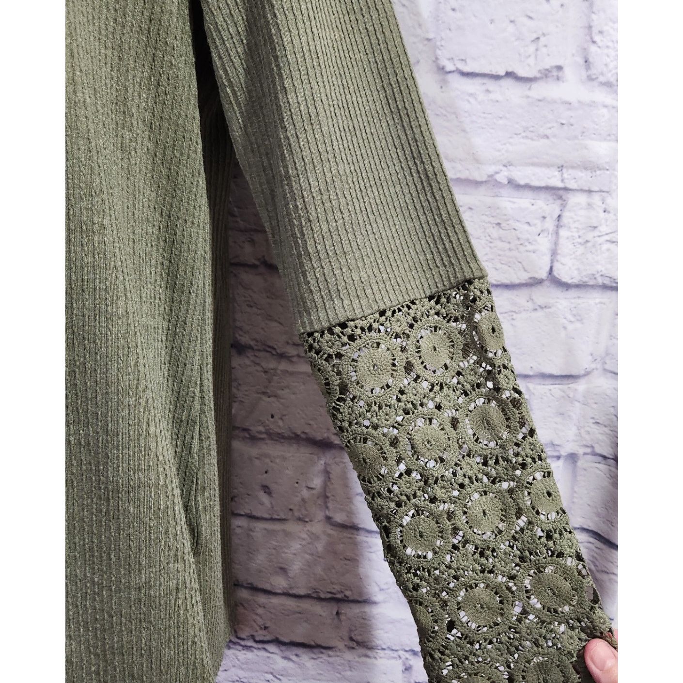 Other Bibi Army Green Button Bodice Long Crochet Lace Sleeves XL Size XL / US 12-14 / IT 48-50 - 2 Thumbnail