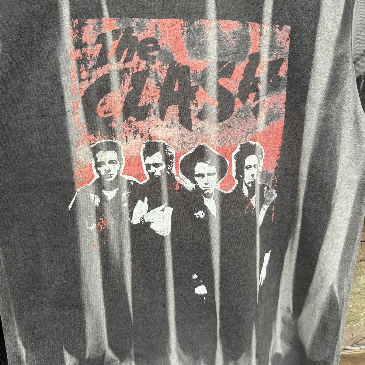 Band Tees × Vintage The Clash Vintage Y2K Nice Faded Tee Size US M / EU 48-50 / 2 - 5 Thumbnail