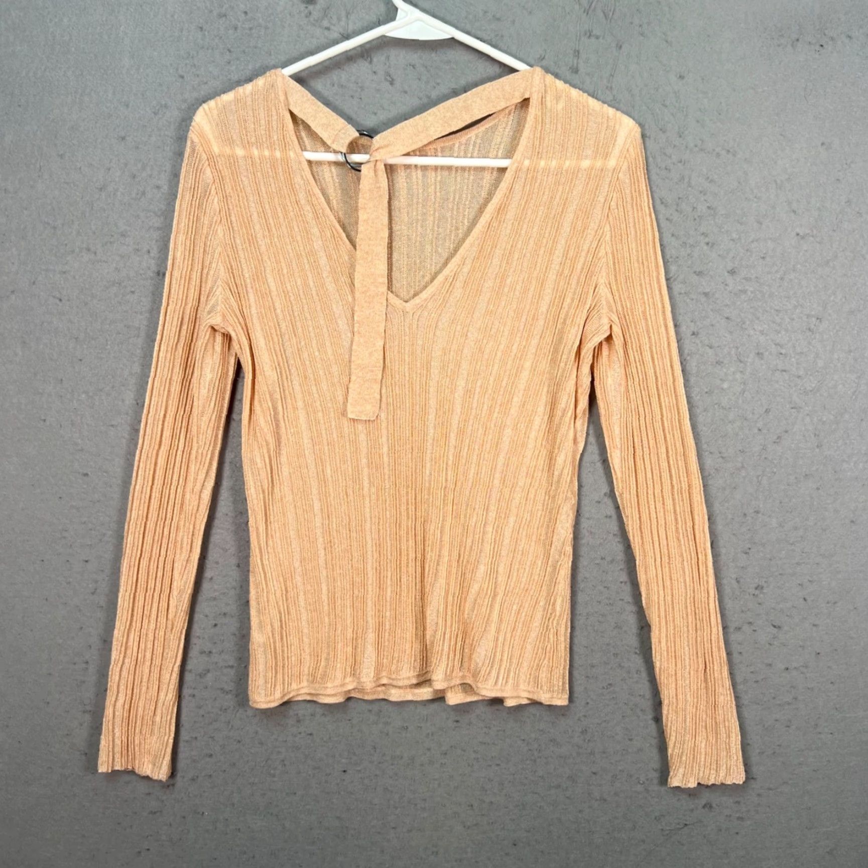Vintage Lewit Womens Small V-Neck Metallic Ribbed Long Sleeve Top Peach Viscose Blend Shirt Women Small Peach Size S / US 4 / IT 40 - 2 Thumbnail