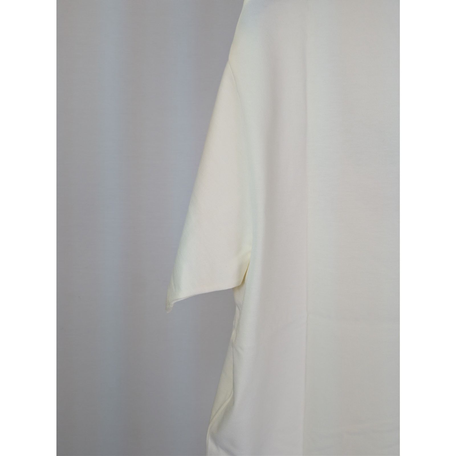 Gucci o1rshd1 Gucci Logo Tee T-Shirt in White/Cream Size US L / EU 52-54 / 3 - 11 Thumbnail