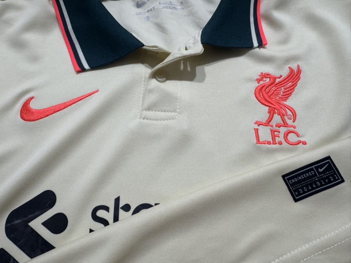 Nike Nike Liverpool Home 2021/22 Jersey Size US L / EU 52-54 / 3 - 3 Thumbnail