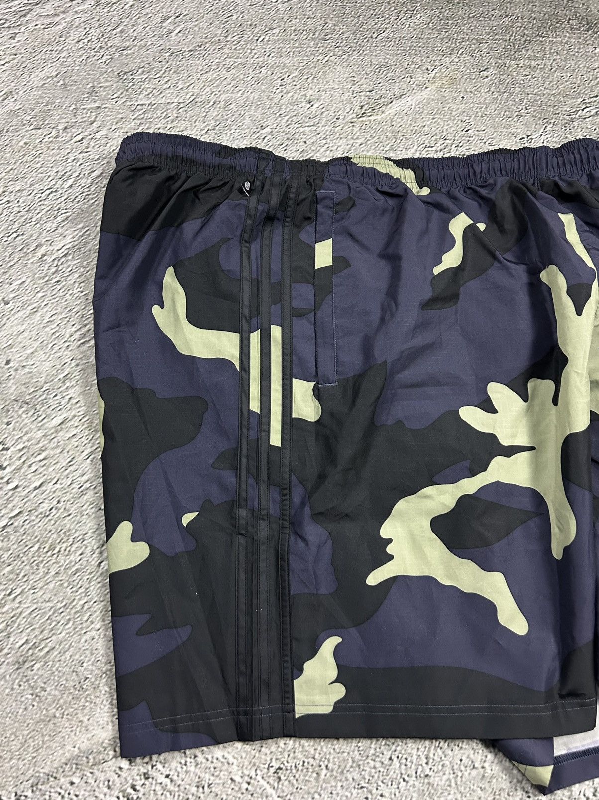 Adidas Adidas shorts camo Wov Size US 34 / EU 50 - 9 Thumbnail