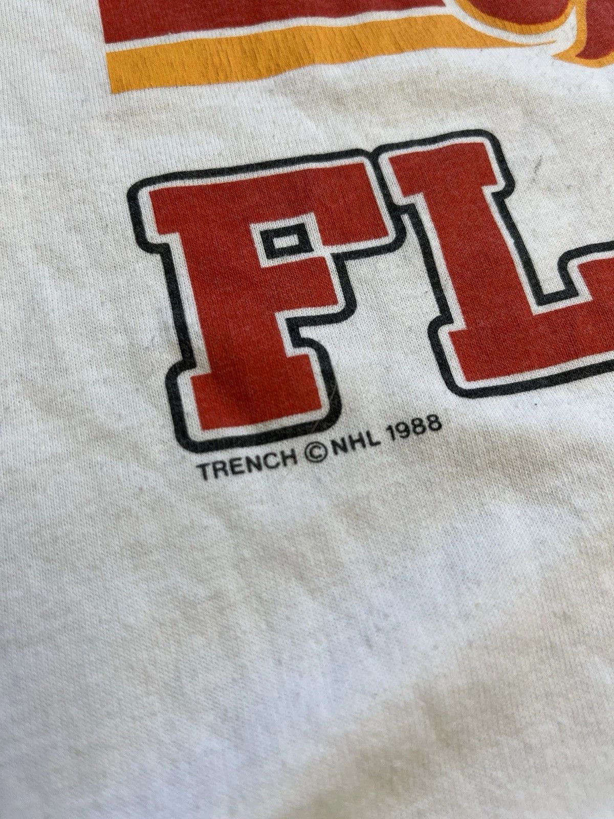 NHL Vintage 1988 Calgary Flames NHL Graphic Tee Size US XL / EU 56 / 4 - 5 Thumbnail