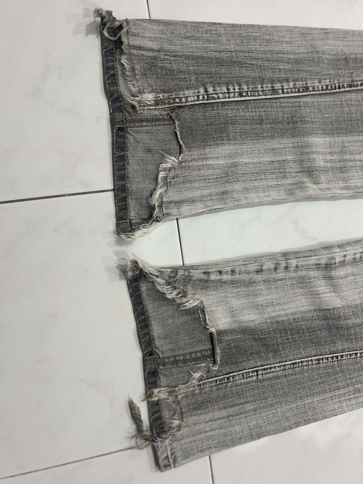If Six Was Nine Vintage Japanese Mudwash Trashed Printed Faded Flared Jeans Size US 33 - 11 Thumbnail