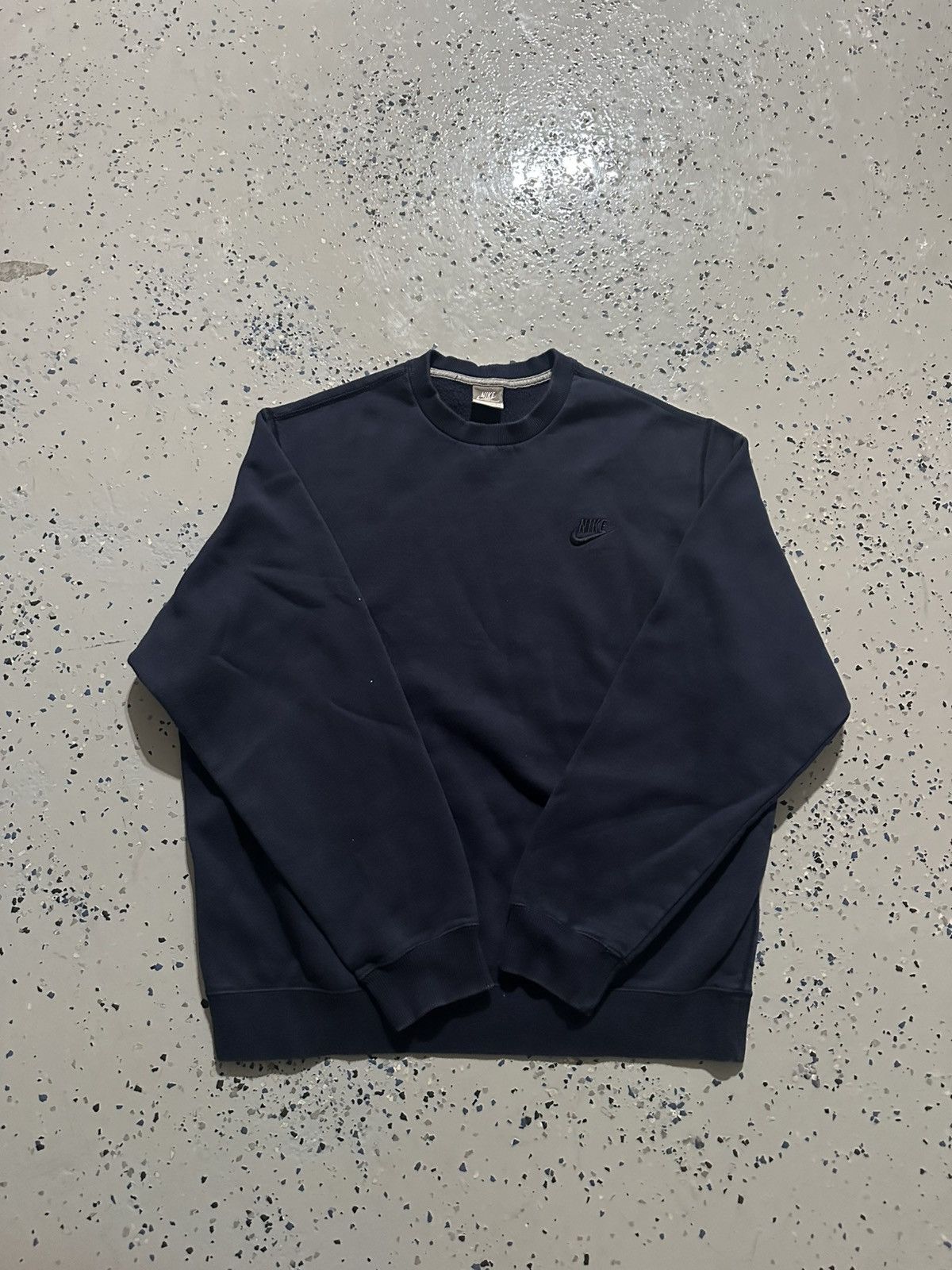 Nike Y2K 00s Navy Nike Crewneck Size US L / EU 52-54 / 3 - 1 Thumbnail