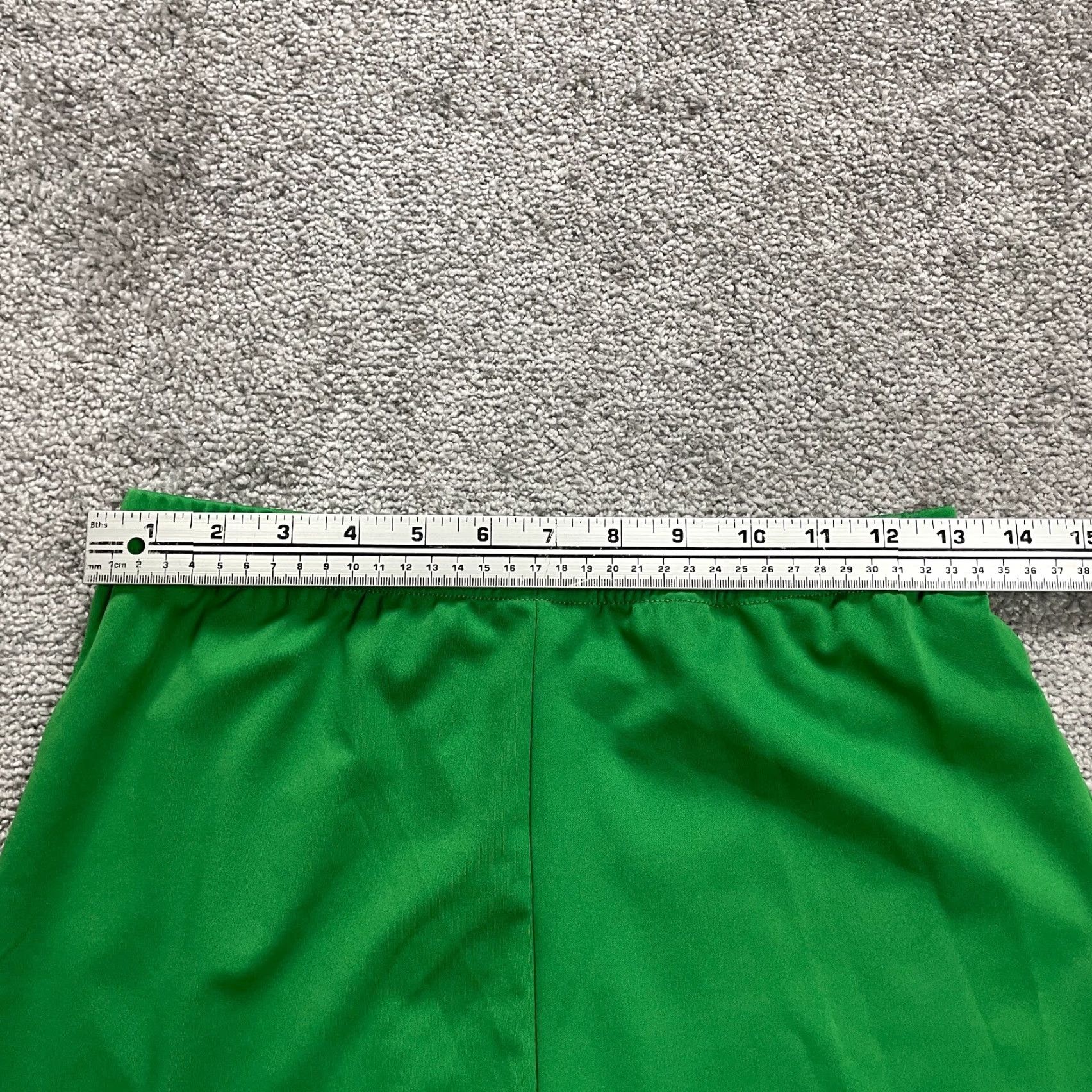 Vintage Unbranded Compression Active Shorts Womens M Green Yoga Gym Running 26x9.5 Size 32" / US 10 / IT 46 - 7 Thumbnail