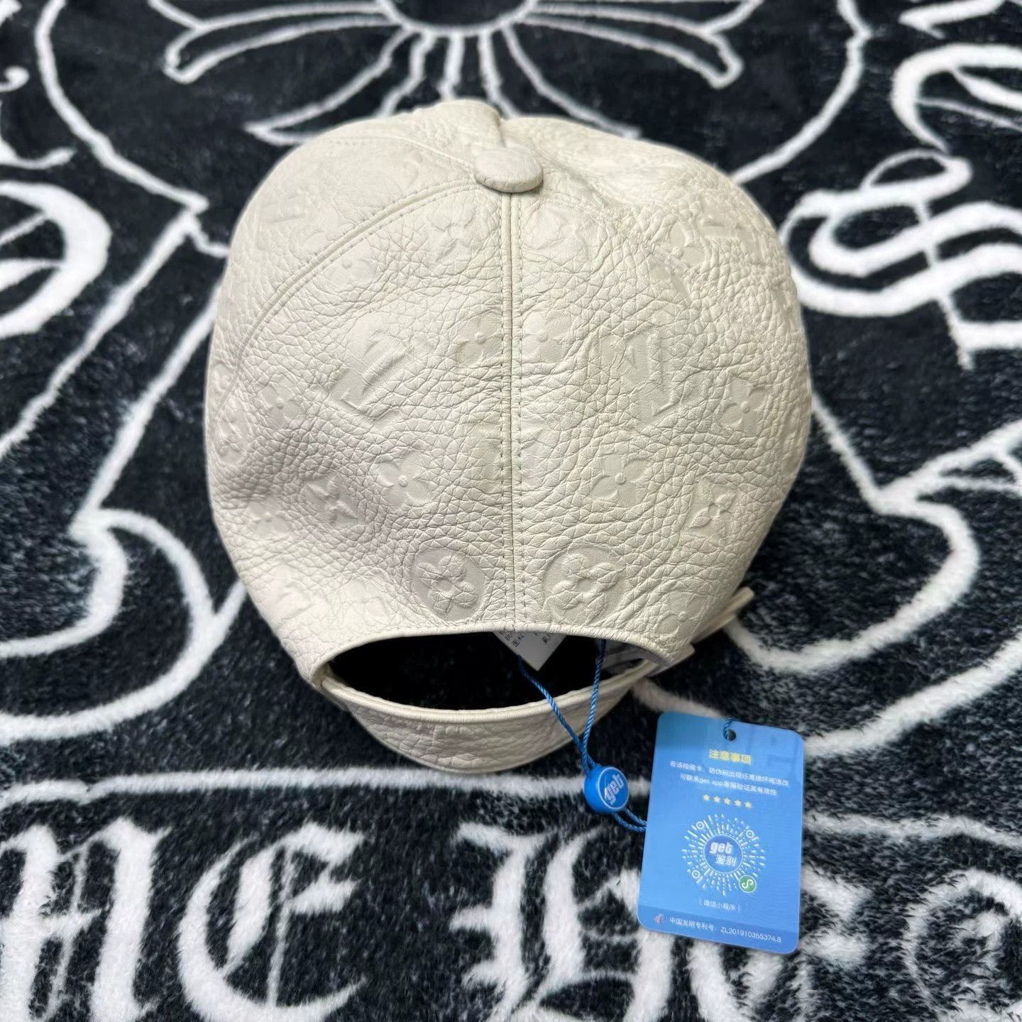 Louis Vuitton LV Monogram Embossed Baseball Cap - White Size ONE SIZE - 2 Thumbnail