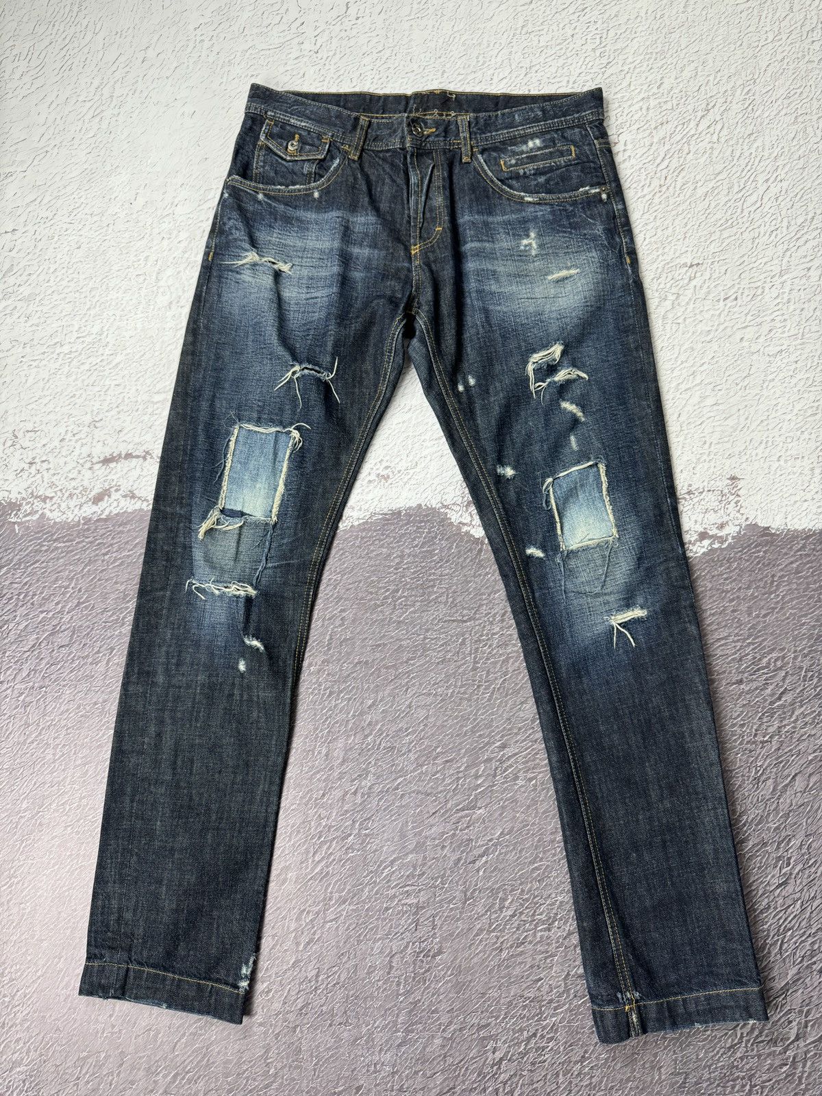 Dolce & Gabbana Dolce & Gabbana Distressed Indigo Denim Pants Jeans Size US 36 / EU 52 - 1 Thumbnail