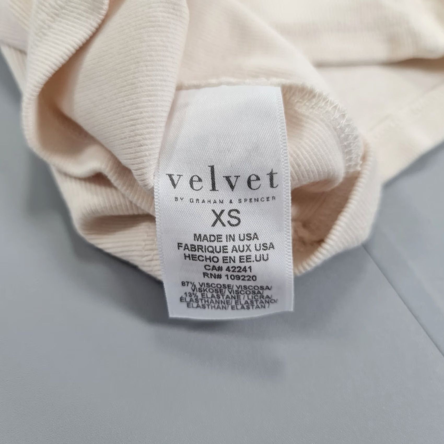 Velvet Velvet by Graham & Spencer Womens Top Ivory XS Emma Cut Out Ribbed T shirt Size XS / US 0-2 / IT 36-38 - 7 Thumbnail