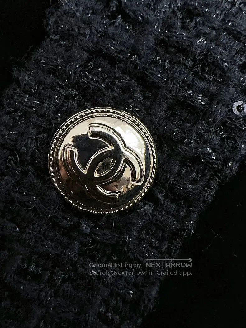 Chanel Chanel 2. Size M / US 6-8 / IT 42-44 - 5 Thumbnail