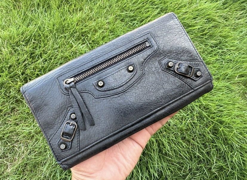 Balenciaga Authentic Balenciaga Agneau Classic Continental Lambskin Size ONE SIZE - 1 Thumbnail