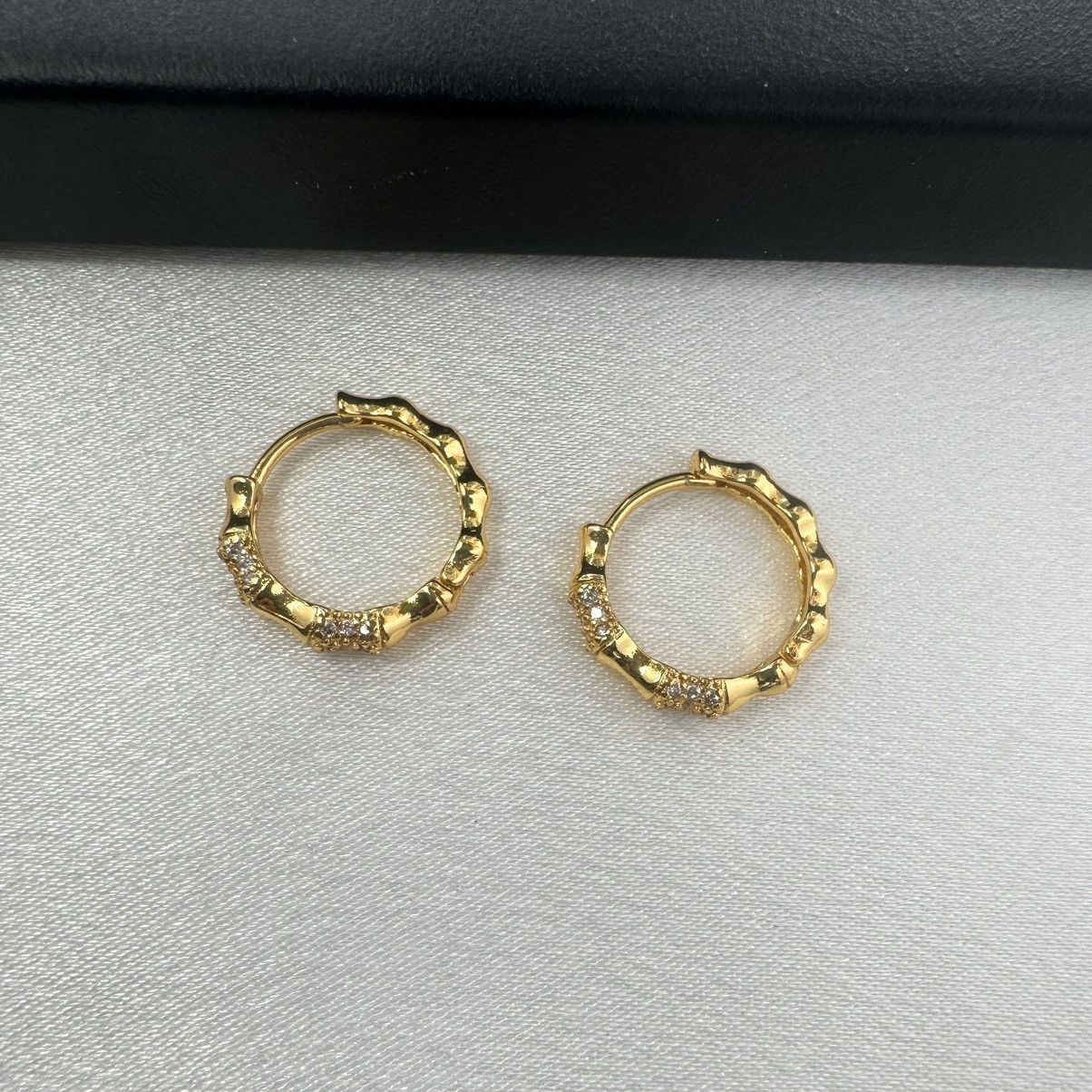 Designer 17mm Small Hoop Earrings for Women Size ONE SIZE - 4 Thumbnail