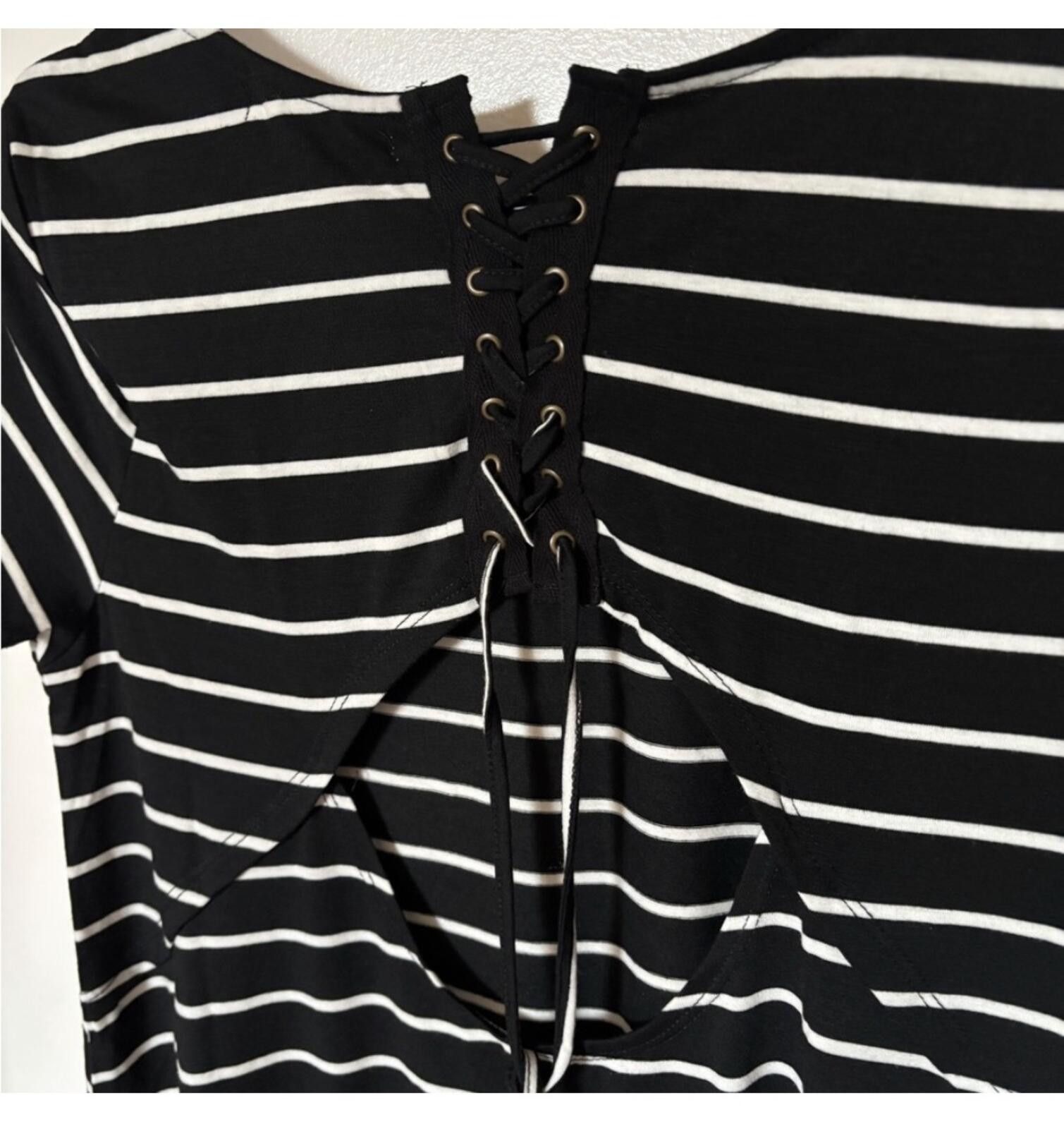 Other (Love, Fire) Black and White Striped Women's dress Size M / US 6-8 / IT 42-44 - 4 Thumbnail