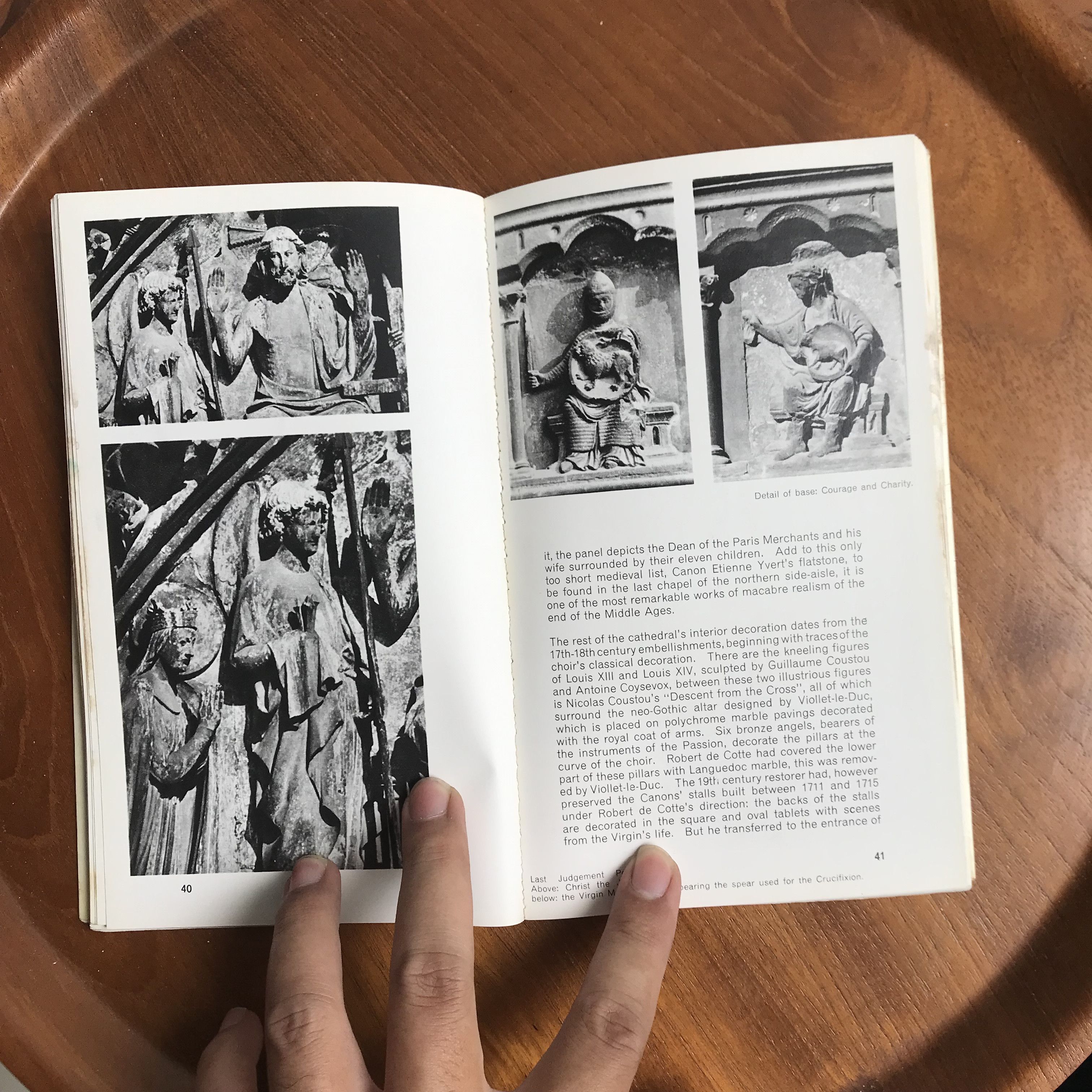 Vintage Rare 1968 Notre-Dame de Paris photo book livre (Vilo Pari Size ONE SIZE - 7 Thumbnail