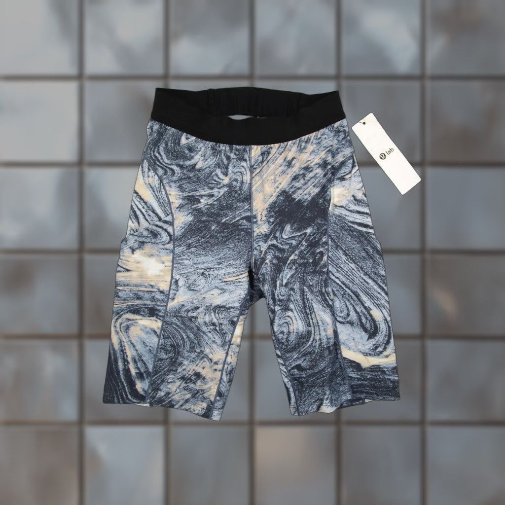 Lululemon Lululemon Lab Esker Short Womens 2 Blue Marble Print Bike Shorts Active Stretch Size 26" / US 2 / IT 38 - 1 Thumbnail
