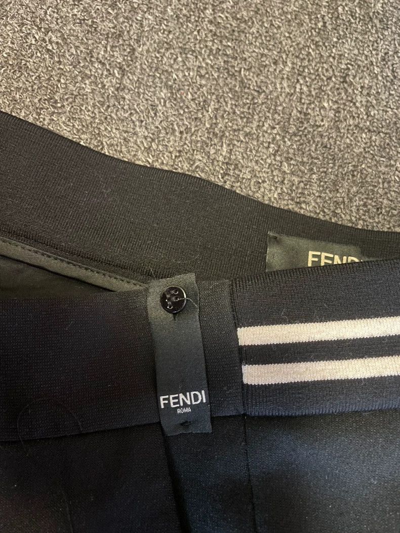 Fendi FENDI Black slacks are thick Size US 30 / EU 46 - 3 Thumbnail