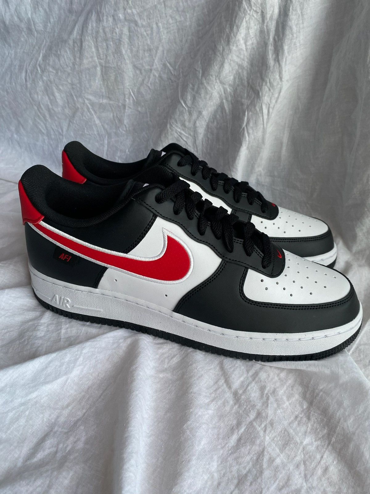 Nike Nike Air Force 1 Size US 10.5 / EU 43-44 - 2 Thumbnail