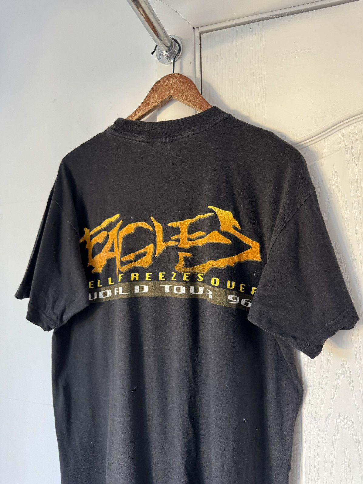 Band Tees Vintage 1994 The EAGLES All Freezes Over Tour Tee Size US L / EU 52-54 / 3 - 7 Thumbnail