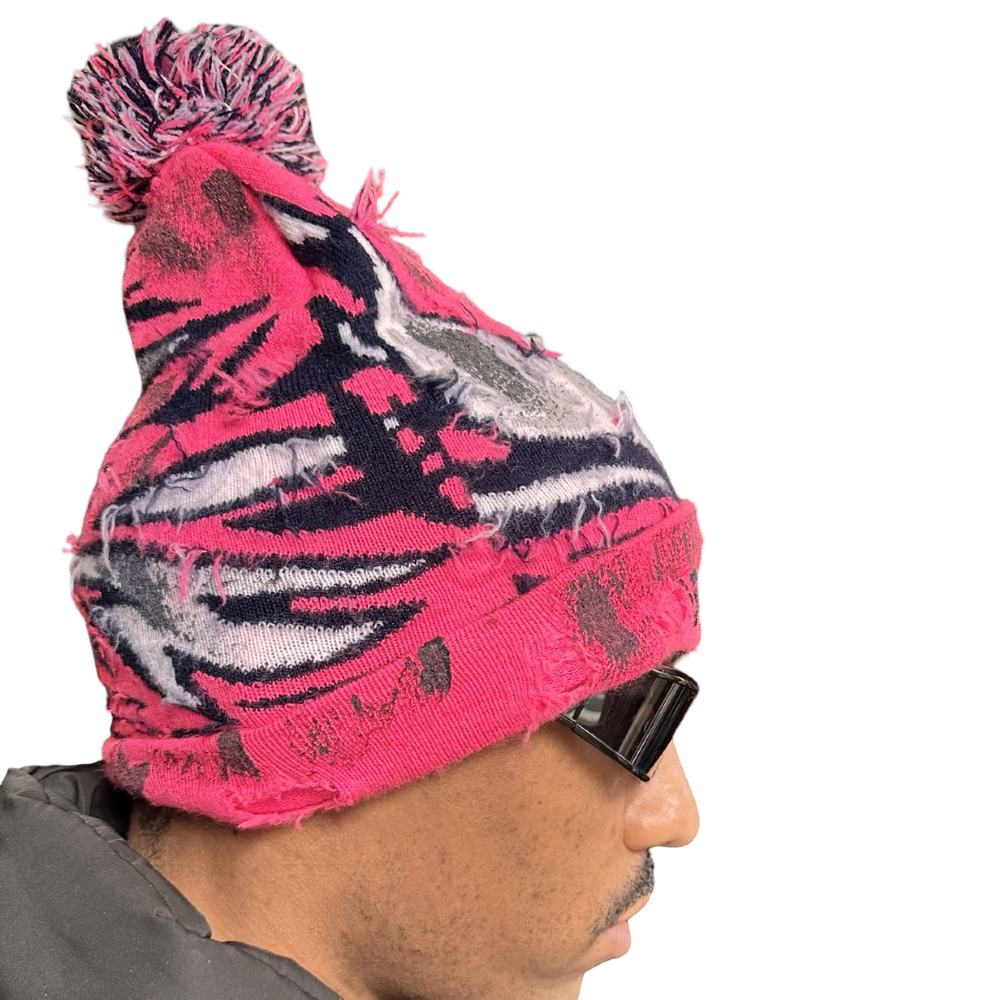 Vintage ASTROBOI* 'VOYAGER' Pink & Black Distressed Swan Beanie Size ONE SIZE - 6 Thumbnail