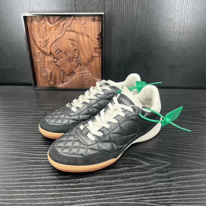 Chanel Chanel low-top casual shoes Size US 5 / EU 37 - 1 Thumbnail