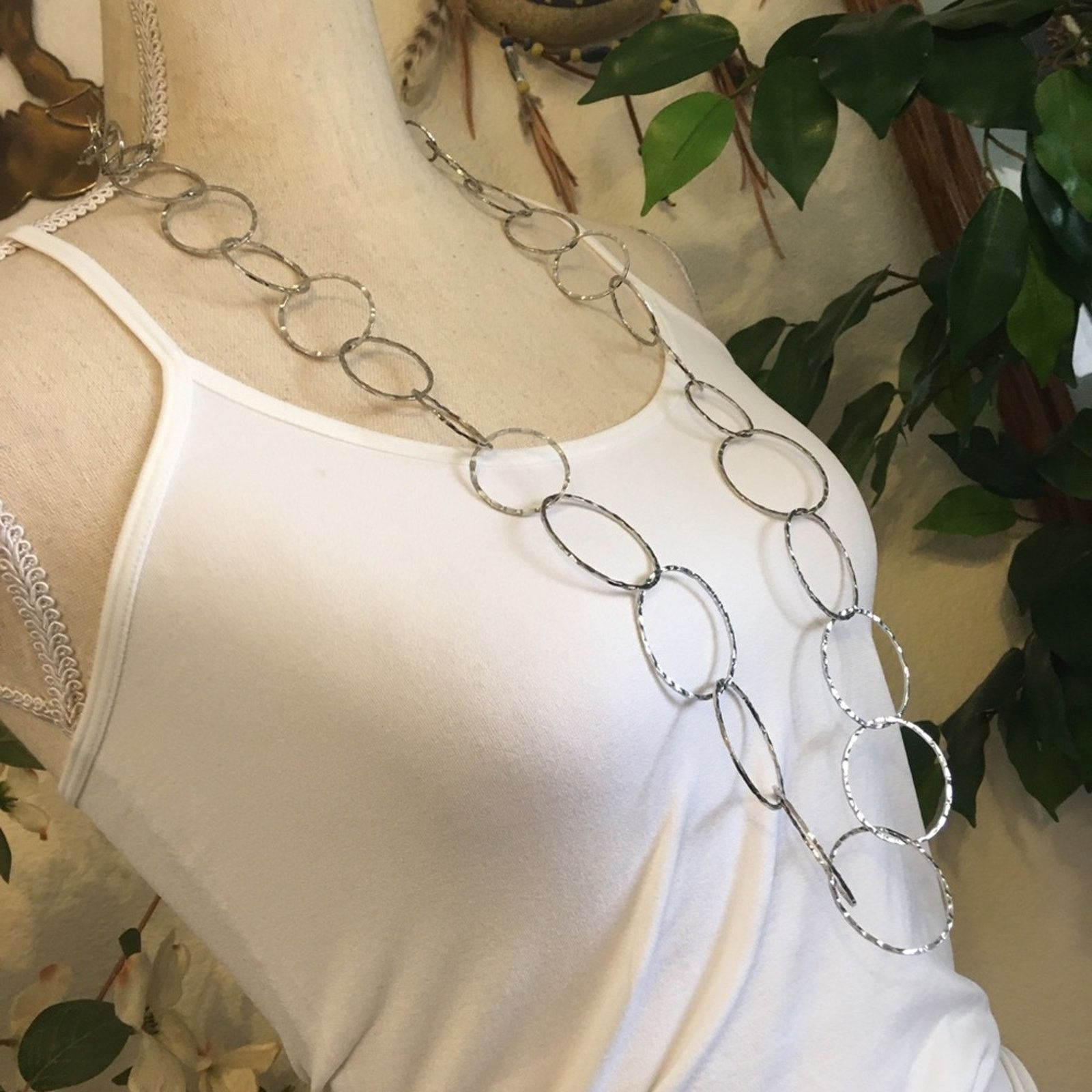 Jewelry Graduated silver tone hammered link necklace Size ONE SIZE - 2 Thumbnail