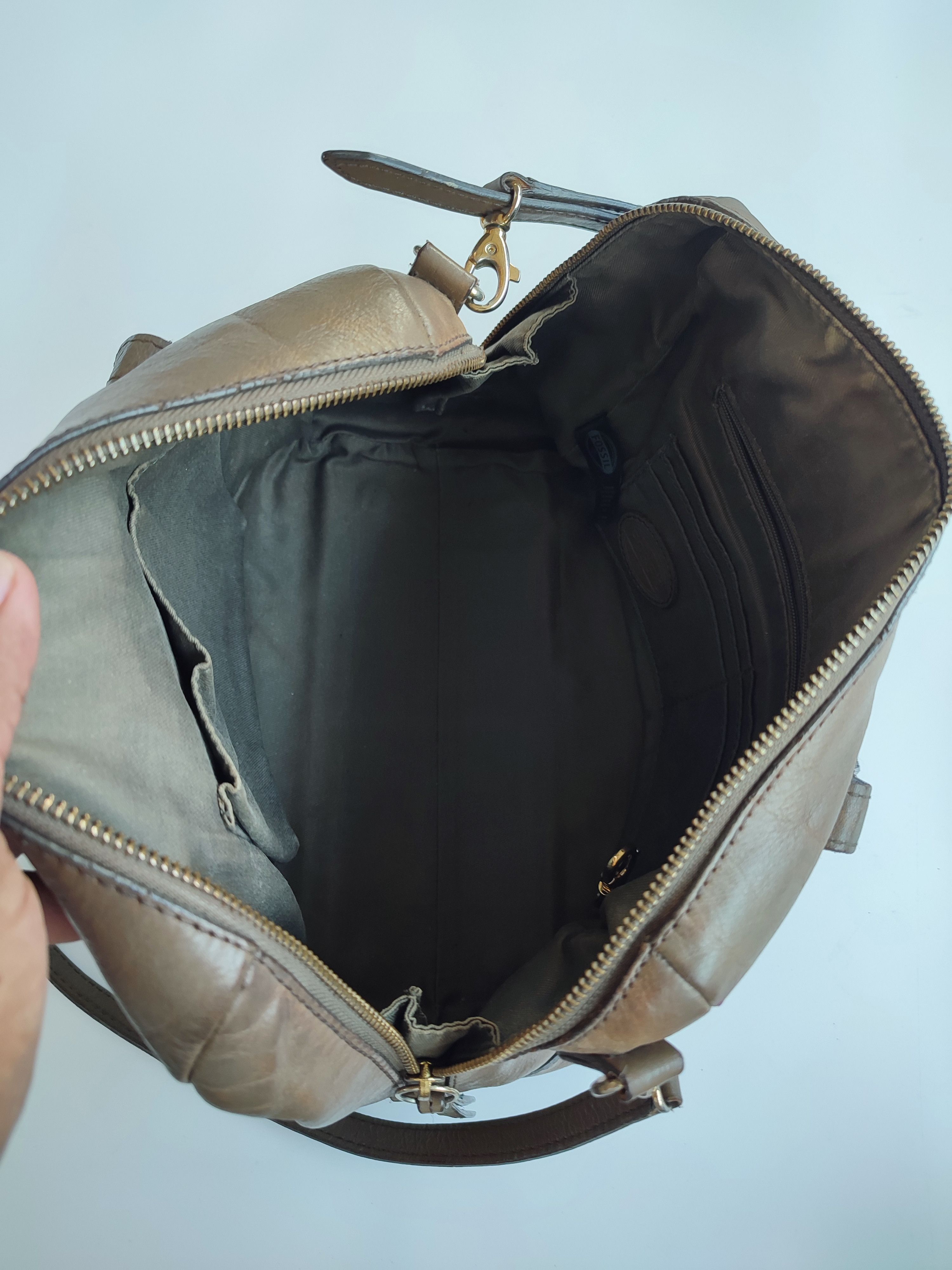 Designer × Fossil AUTHENTIC FOSSIL 2 WAYS BOSTON BAG Size ONE SIZE - 8 Thumbnail