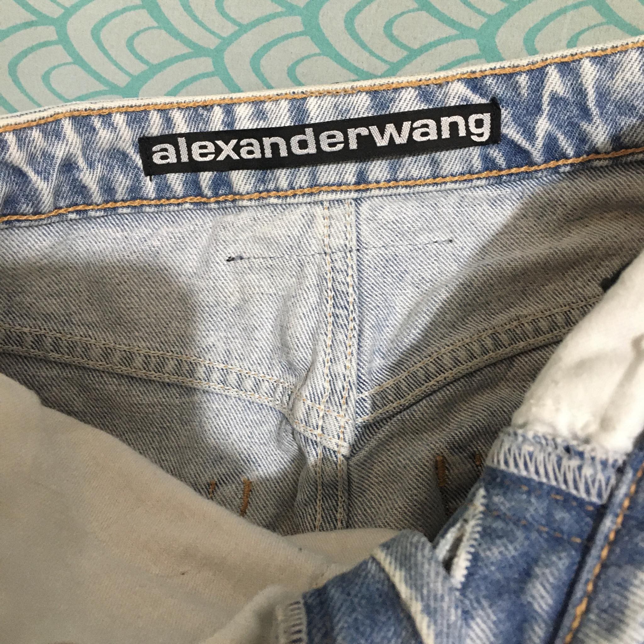 Alexander Wang ALEXANDERWANG BITE FLIP SHORT Size 26" / US 2 / IT 38 - 4 Thumbnail