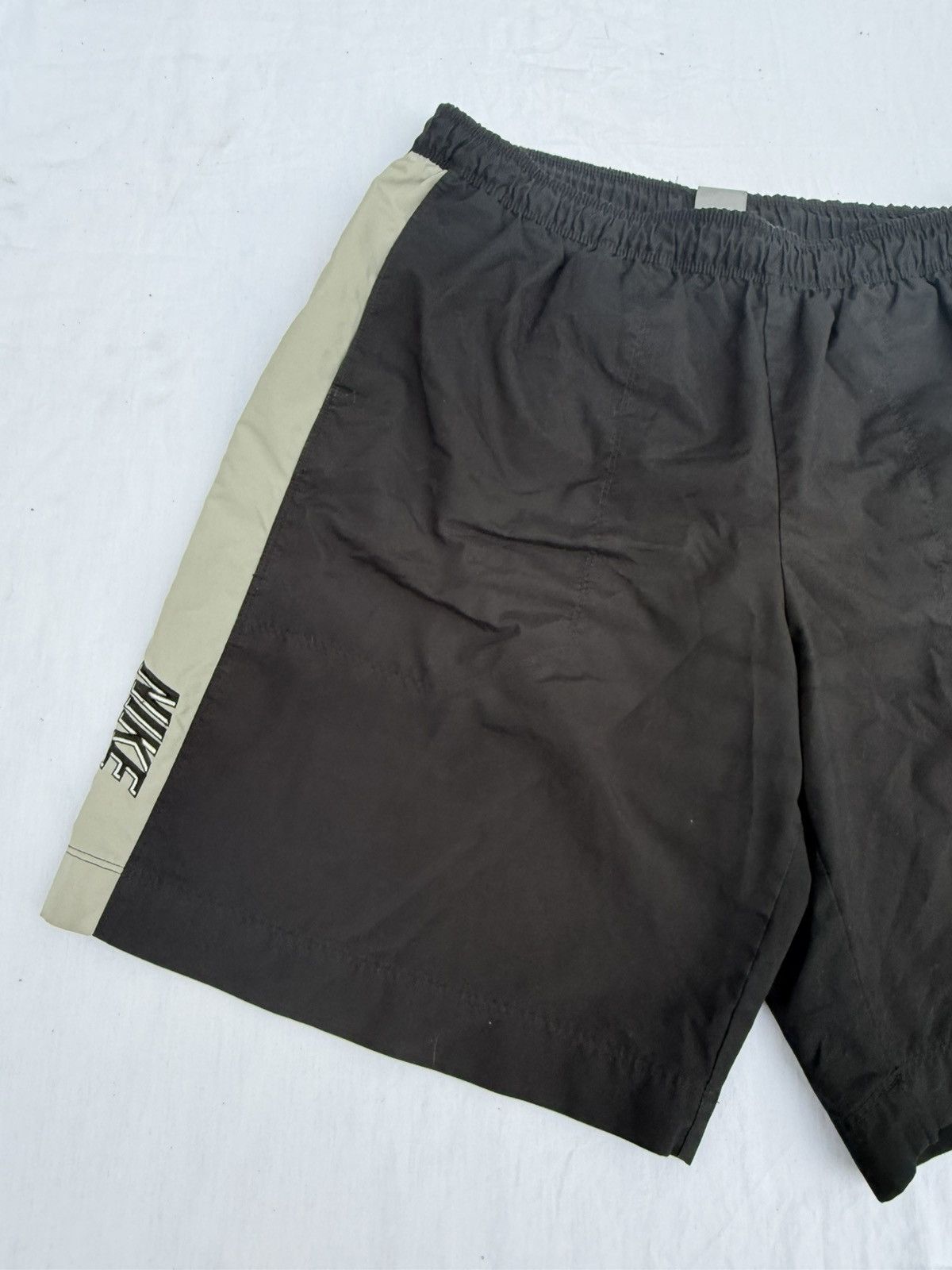 Nike Vintage Nike swim trunks board shorts Size US 34 / EU 50 - 3 Thumbnail
