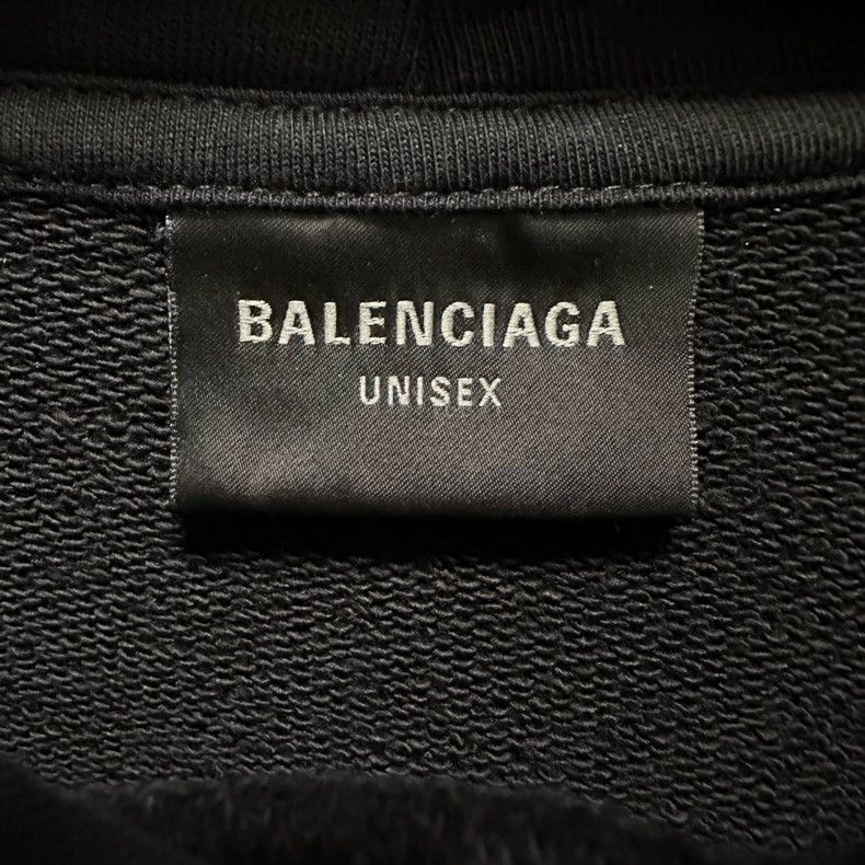Balenciaga Balenciaga FW23 BACK FLIP ROUND reverse embroidered logo ho Size US M / EU 48-50 / 2 - 5 Thumbnail