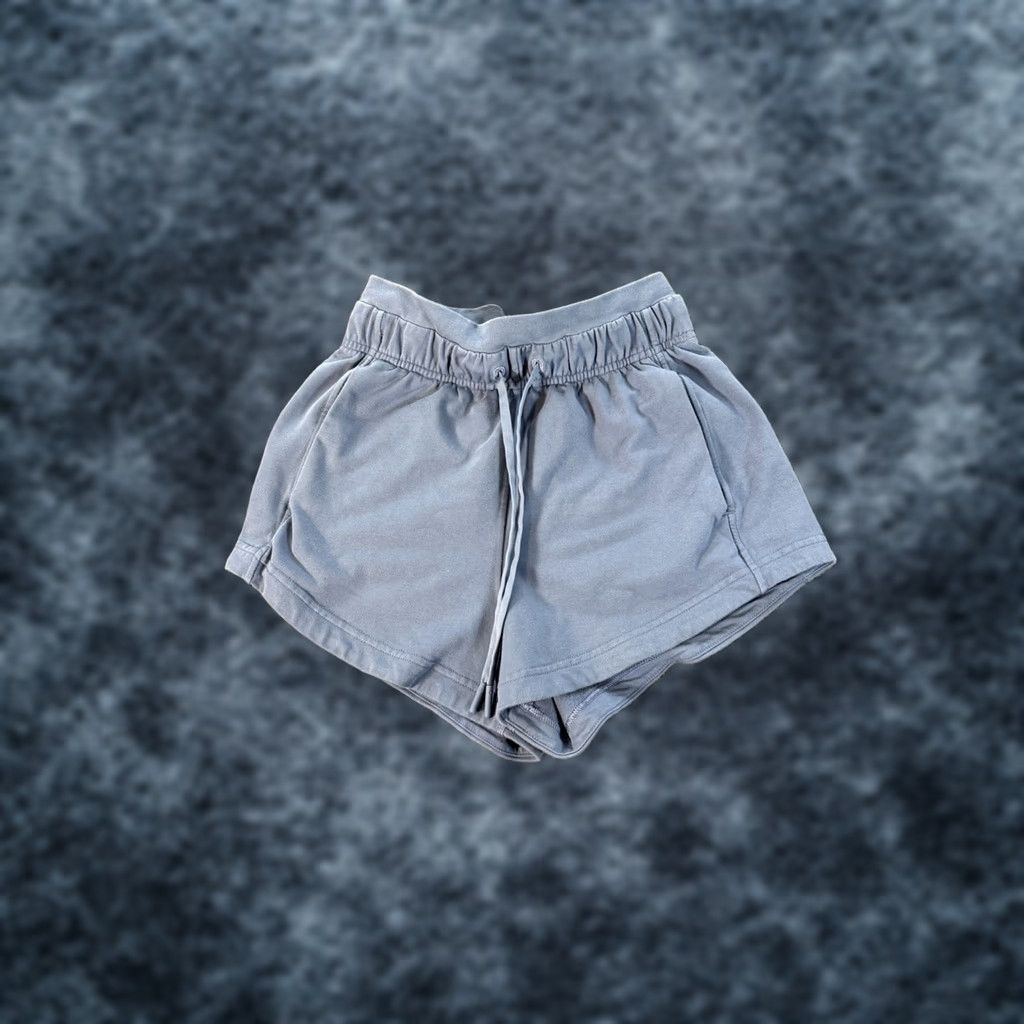 Lululemon Lululemon Inner Glow Shorts Womens 2 Pastel Blue Pockets 3” Inseam Gym Sweat Women Size 2 Blue Sweat Pockets Activewear Sports 90s? Size 26" / US 2 / IT 38 - 1 Thumbnail