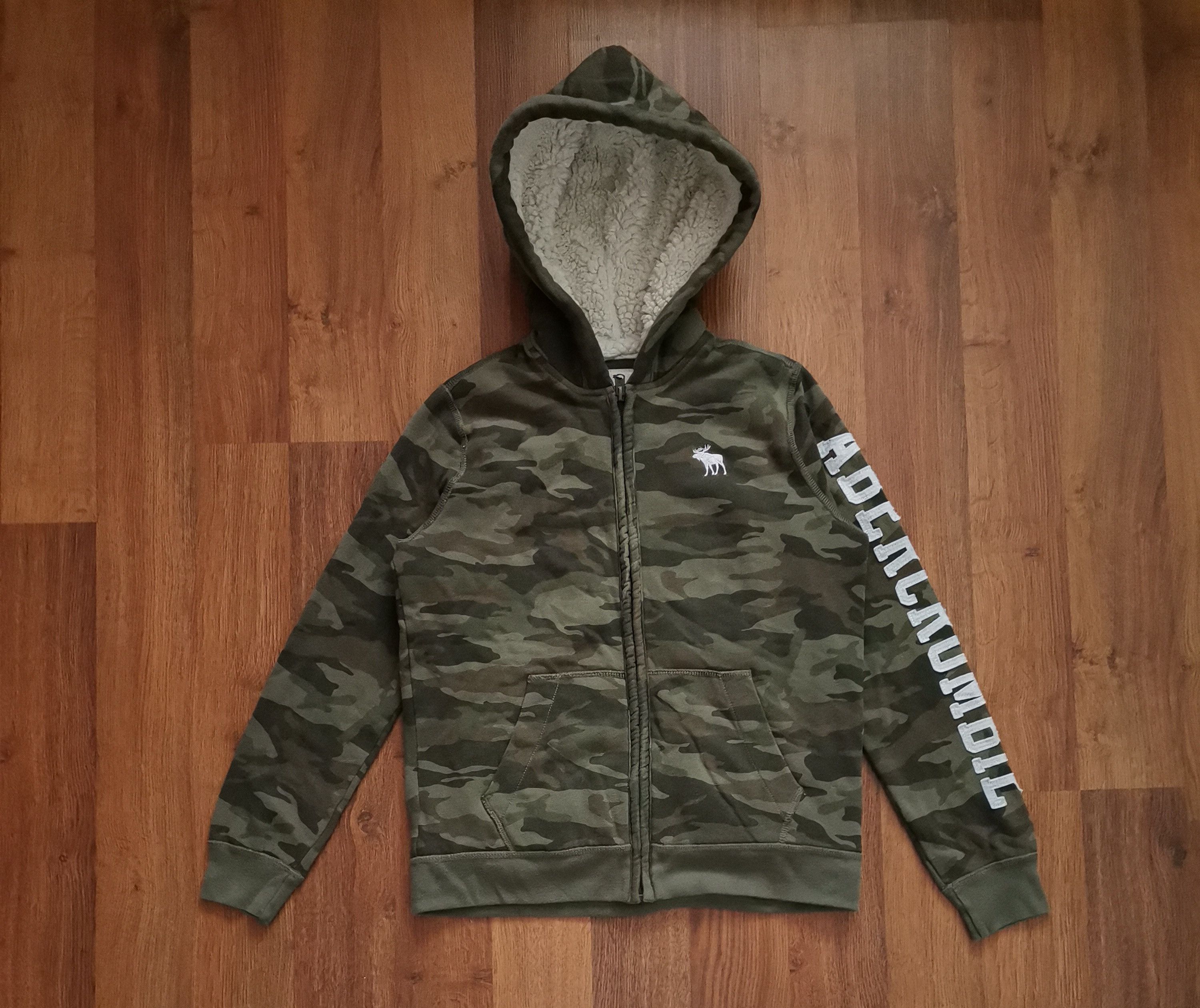 Abercrombie & Fitch Abercrombie & Fitch Women's Sherpa Zip Up Hoodie Size S / US 4 / IT 40 - 1 Thumbnail