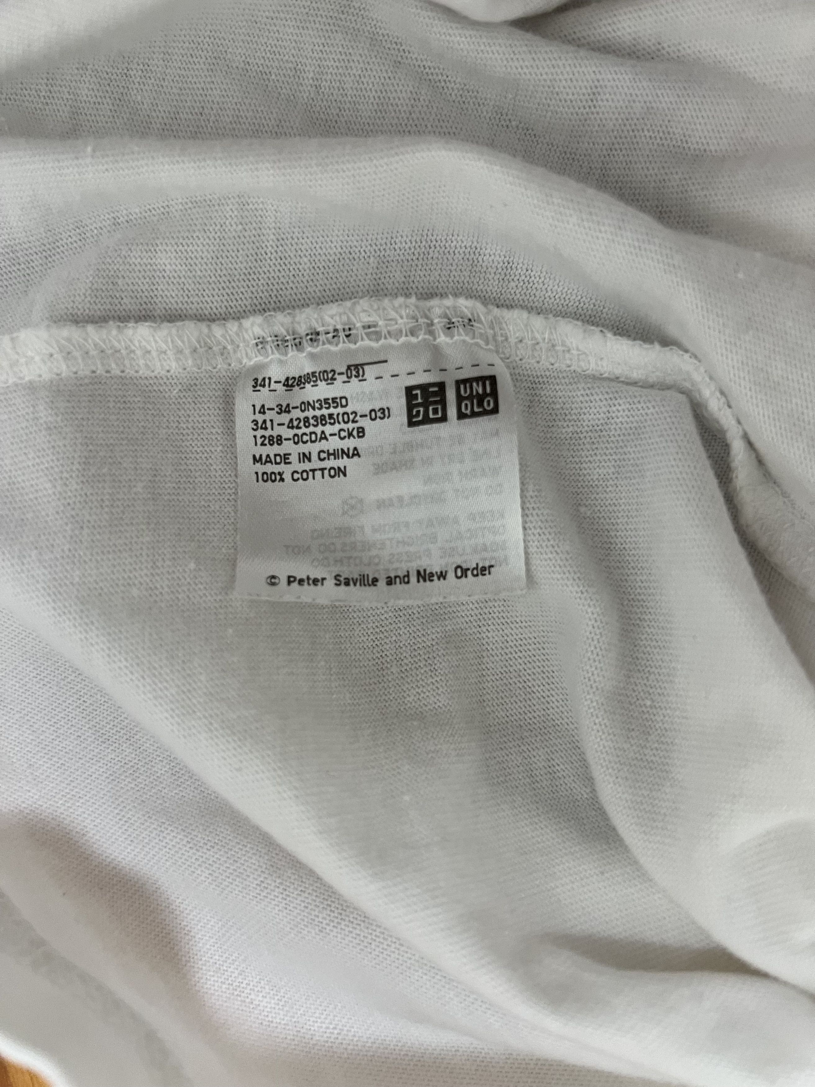 New Order 💚 New Order x Uniqlo x Peter Saville Blue Monday White Tee Size US L / EU 52-54 / 3 - 6 Thumbnail