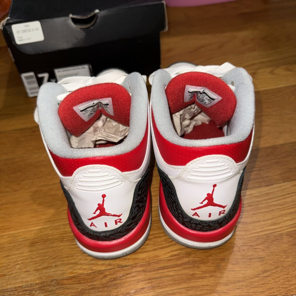 Jordan Brand Jordan 3 Retro Fire Red (2013) Size US 7 / EU 40 - 5 Thumbnail